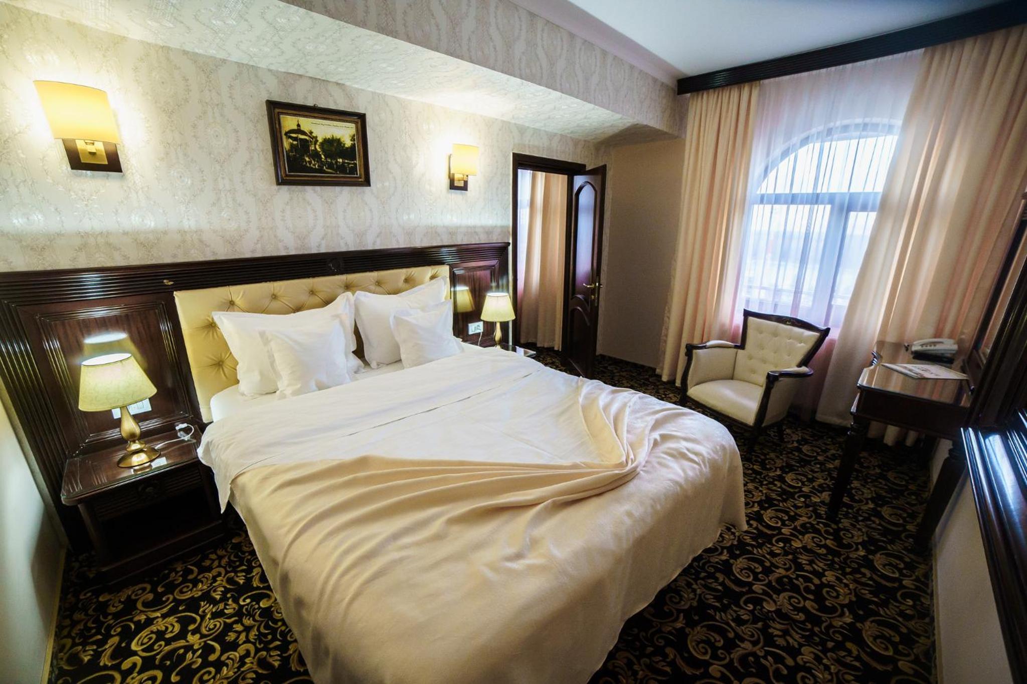Standard Suite - Photo 3