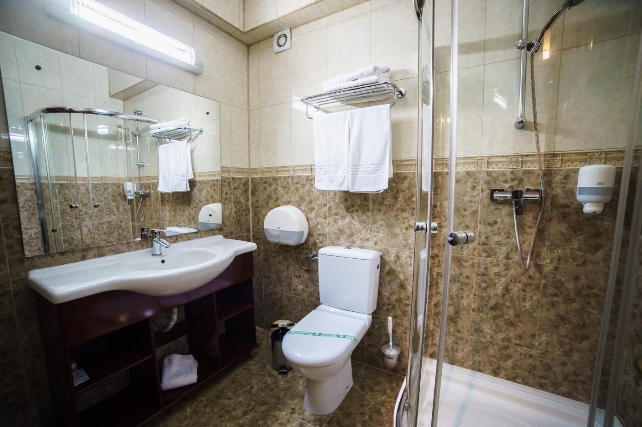 Twin Room - Photo 4