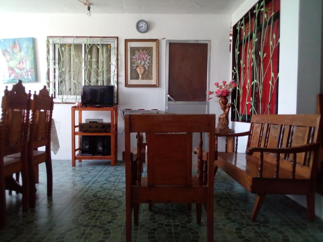 Quadruple Room with Bathroom - Photo 3