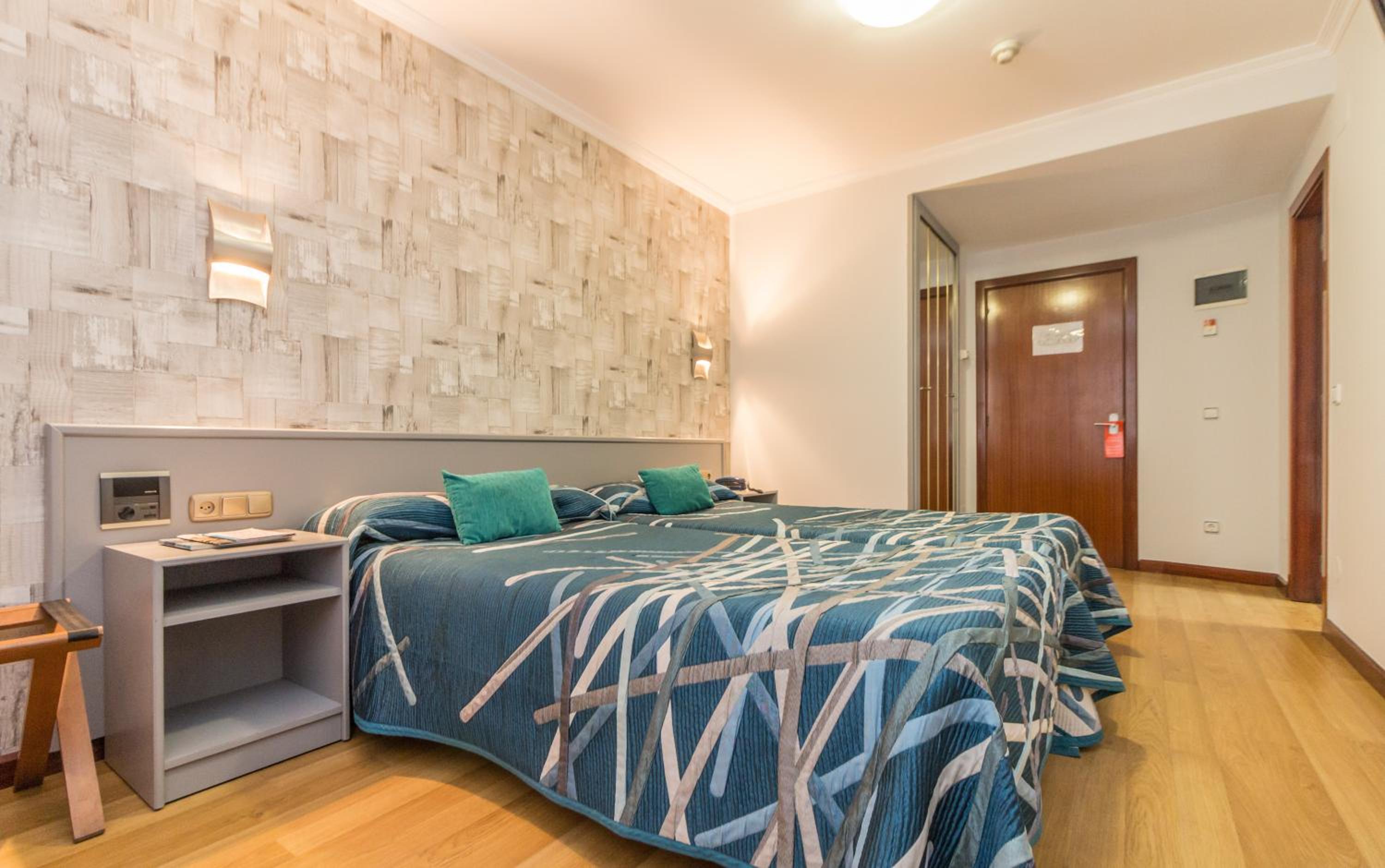 Habitación Doble o con Dos Camas