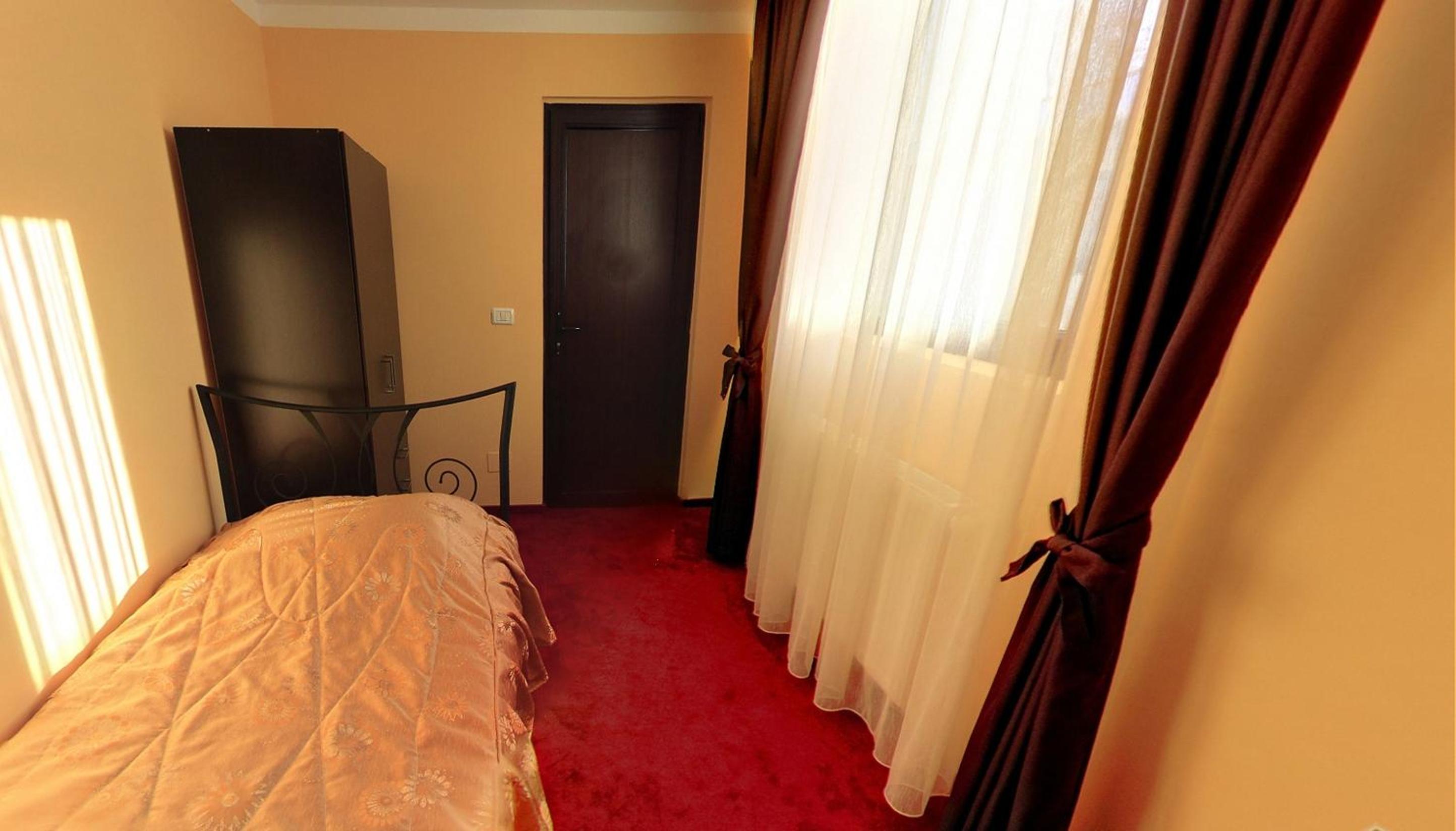 Single Room photo 1