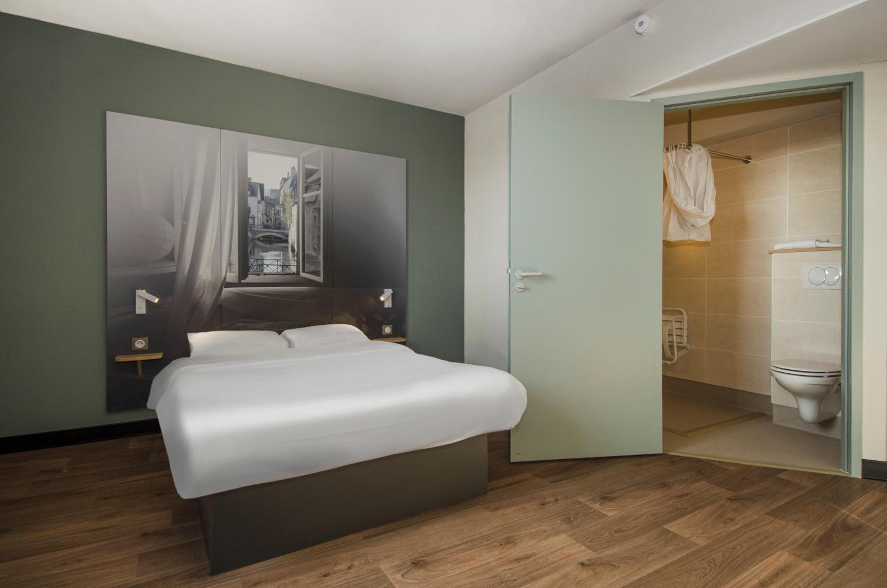 Double Room - Disability Access - Photo 2
