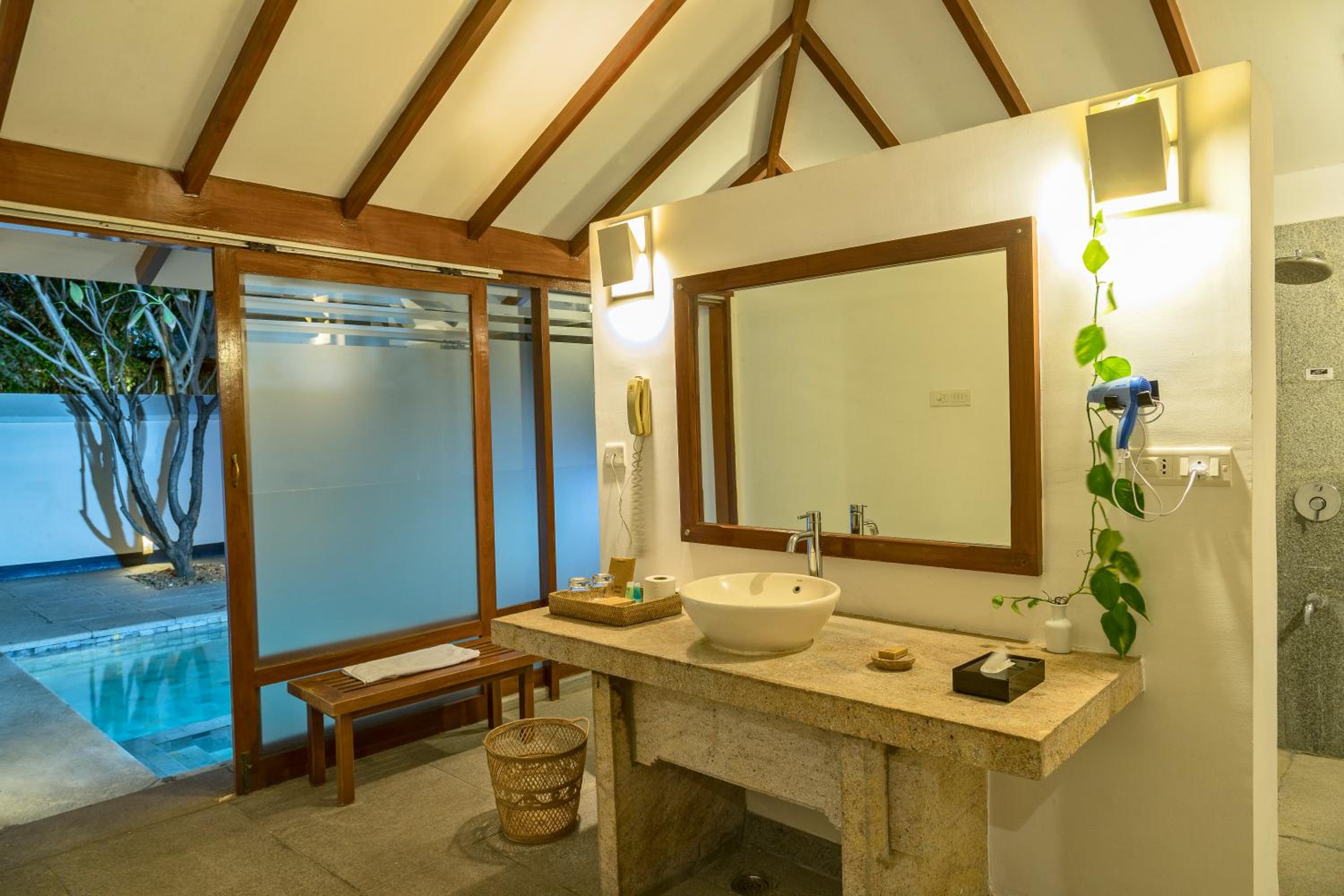Luxury Plunge pool Villa (Complimentary breakfast and Hi-Tea (4–5 PM) with tea, coffee, and cookies)
