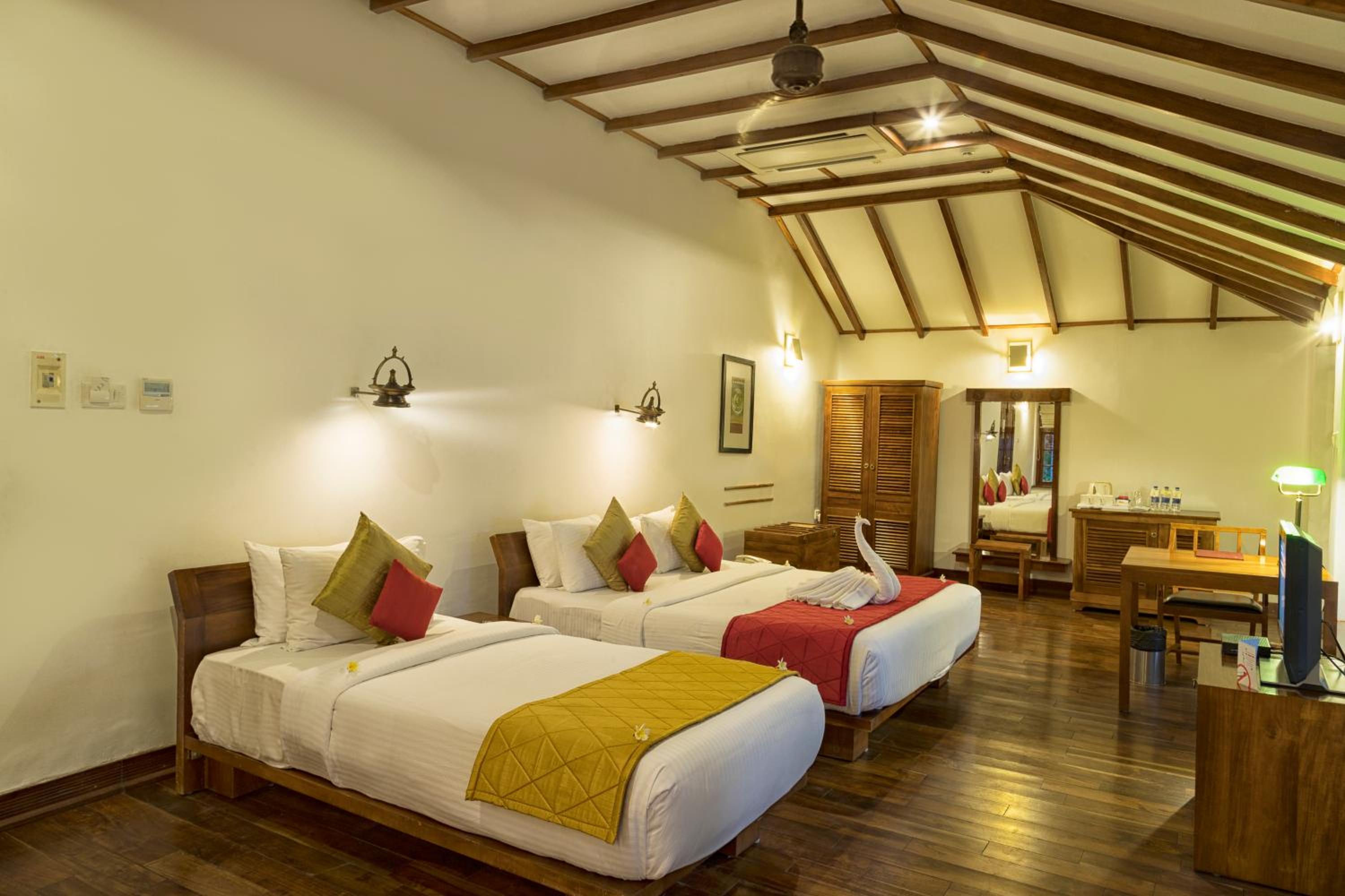 Luxury Plunge pool Villa (Complimentary breakfast and Hi-Tea (4–5 PM) with tea, coffee, and cookies)