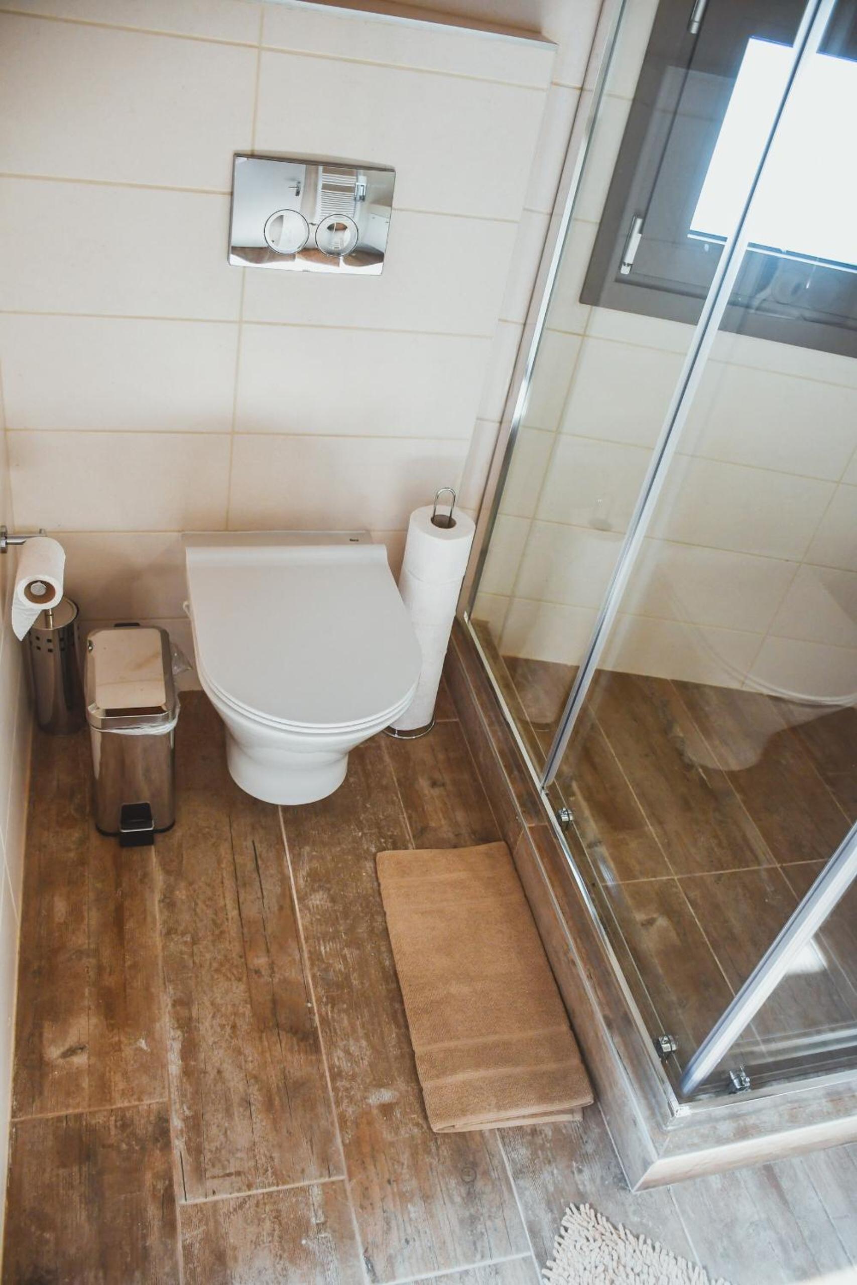 Two-Bedroom Apartment - Photo 11