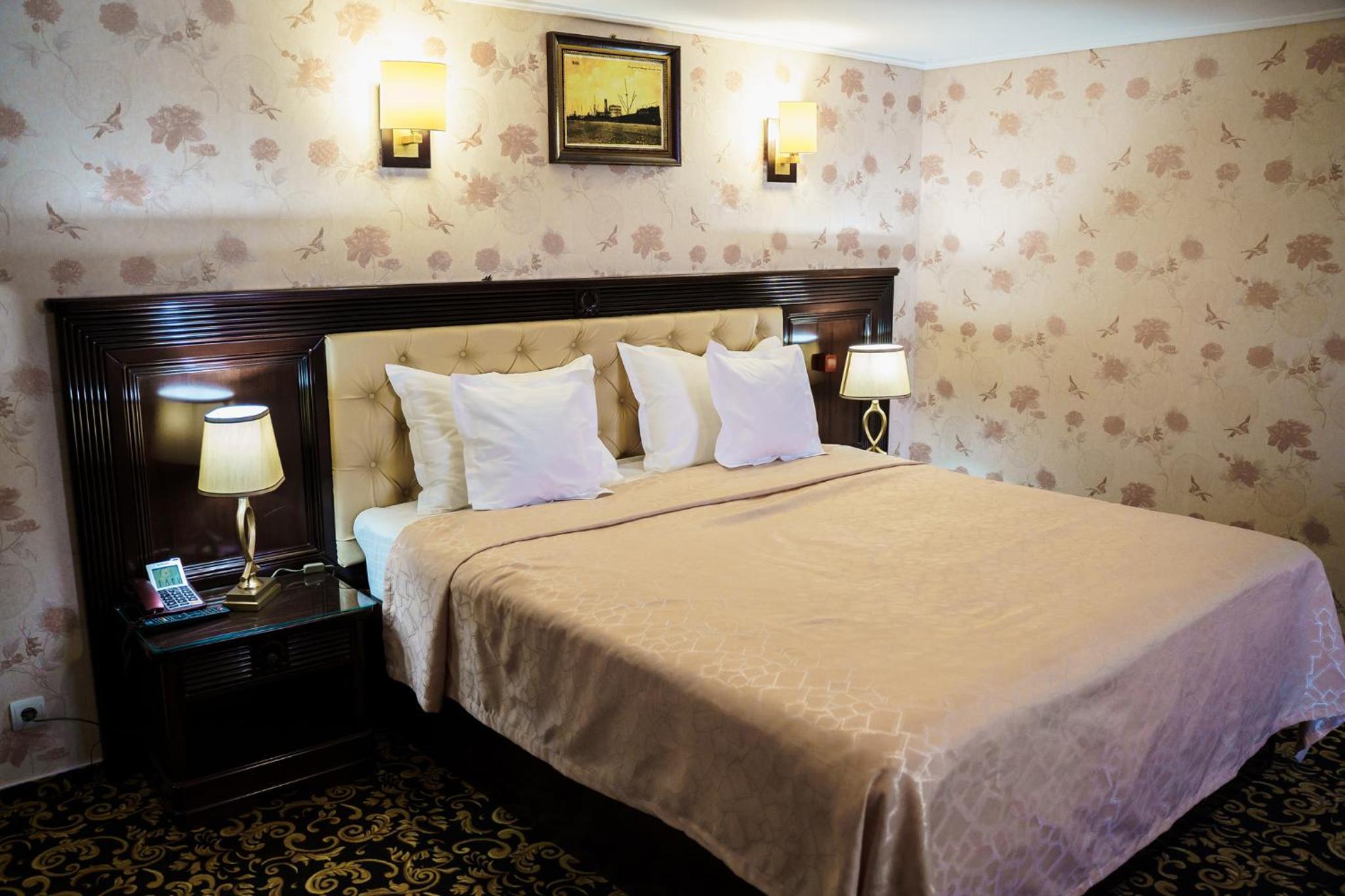Superior Suite - Photo 5
