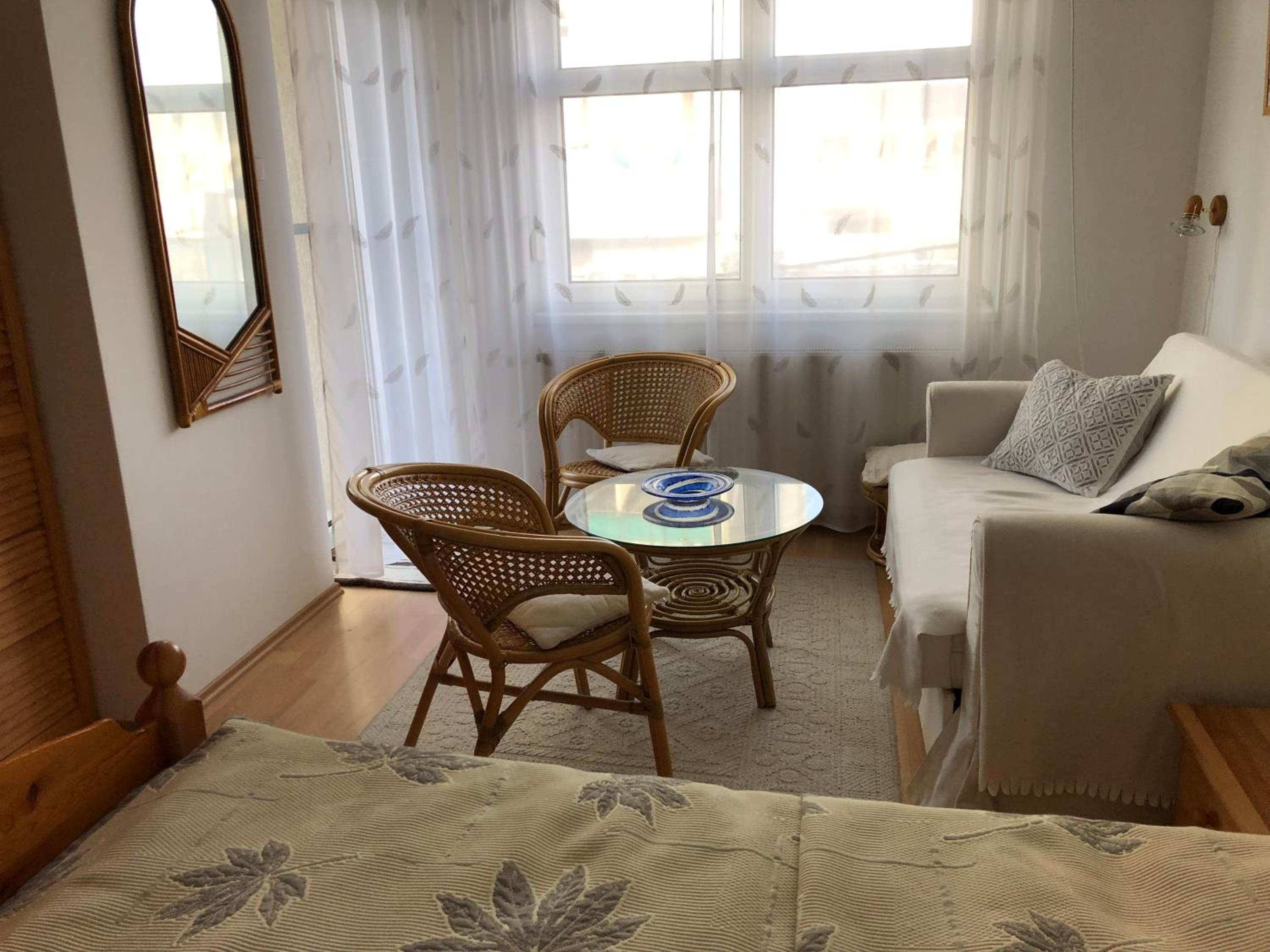 Studio Apartment photo 1