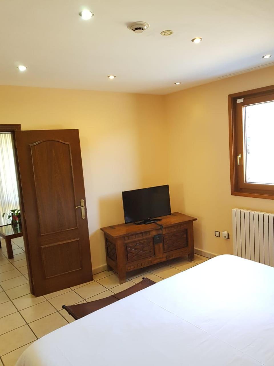 Suite with Mountain View