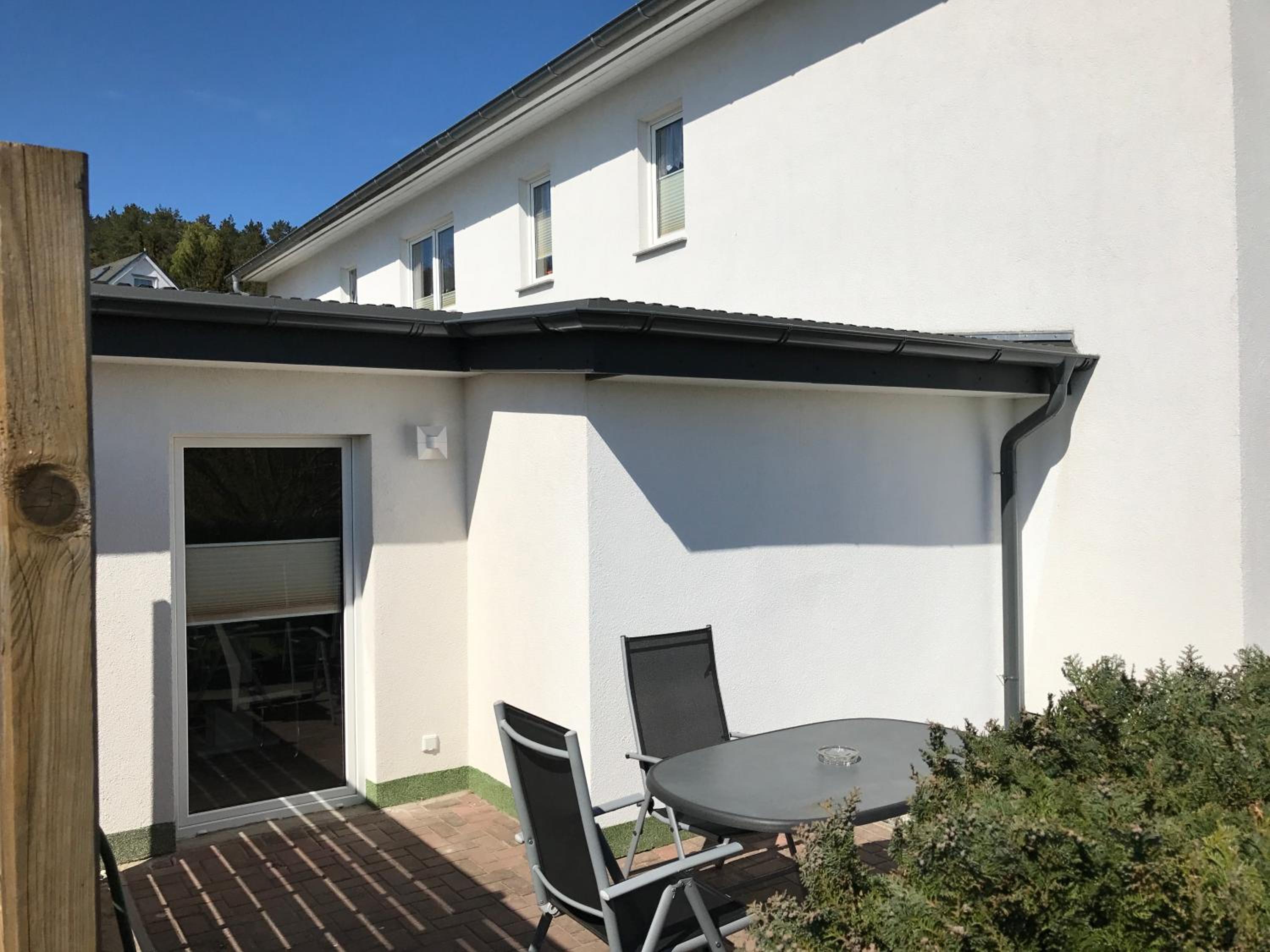 Apartment with Terrace photo 3