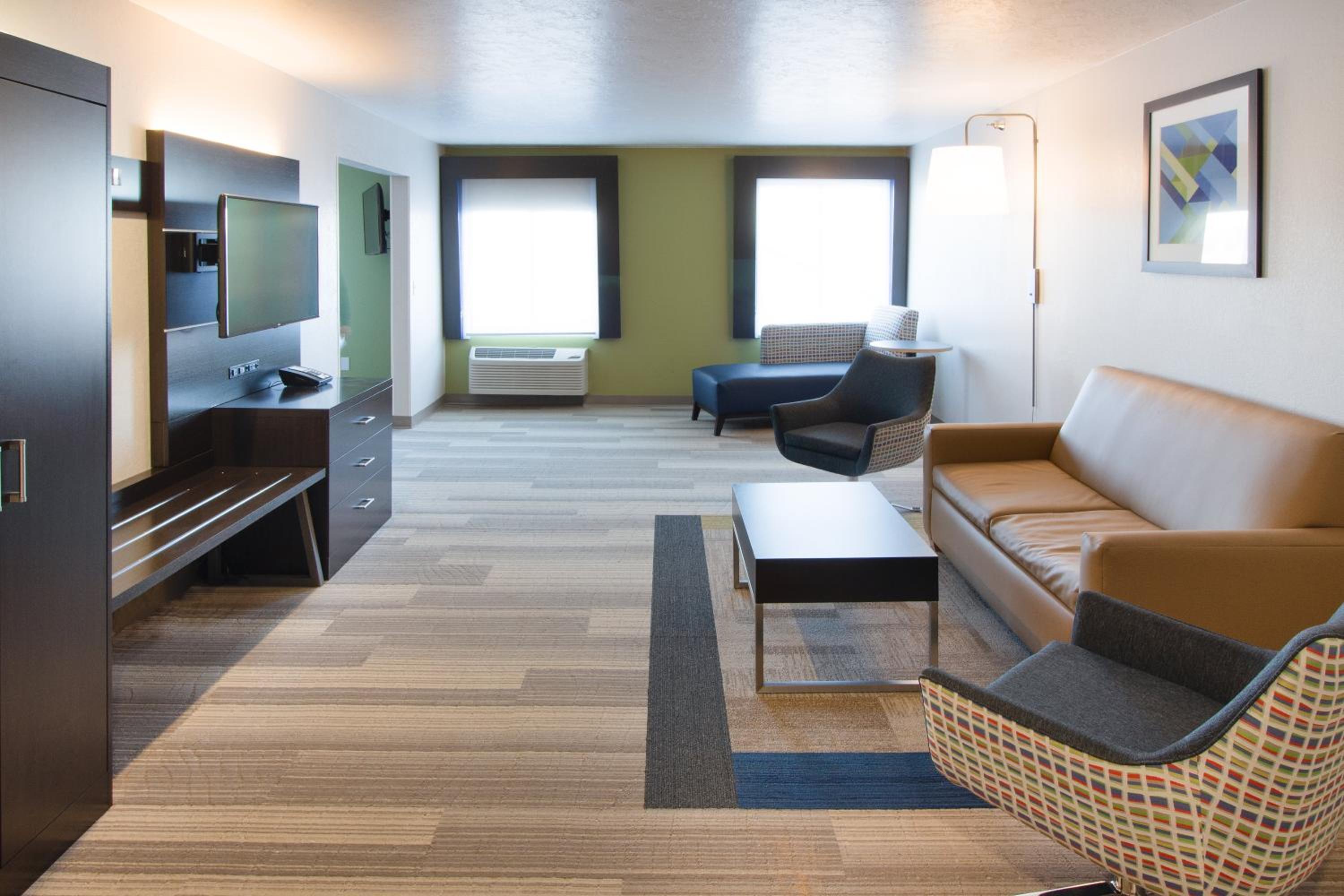 King Suite with Sofa Bed - Photo 3