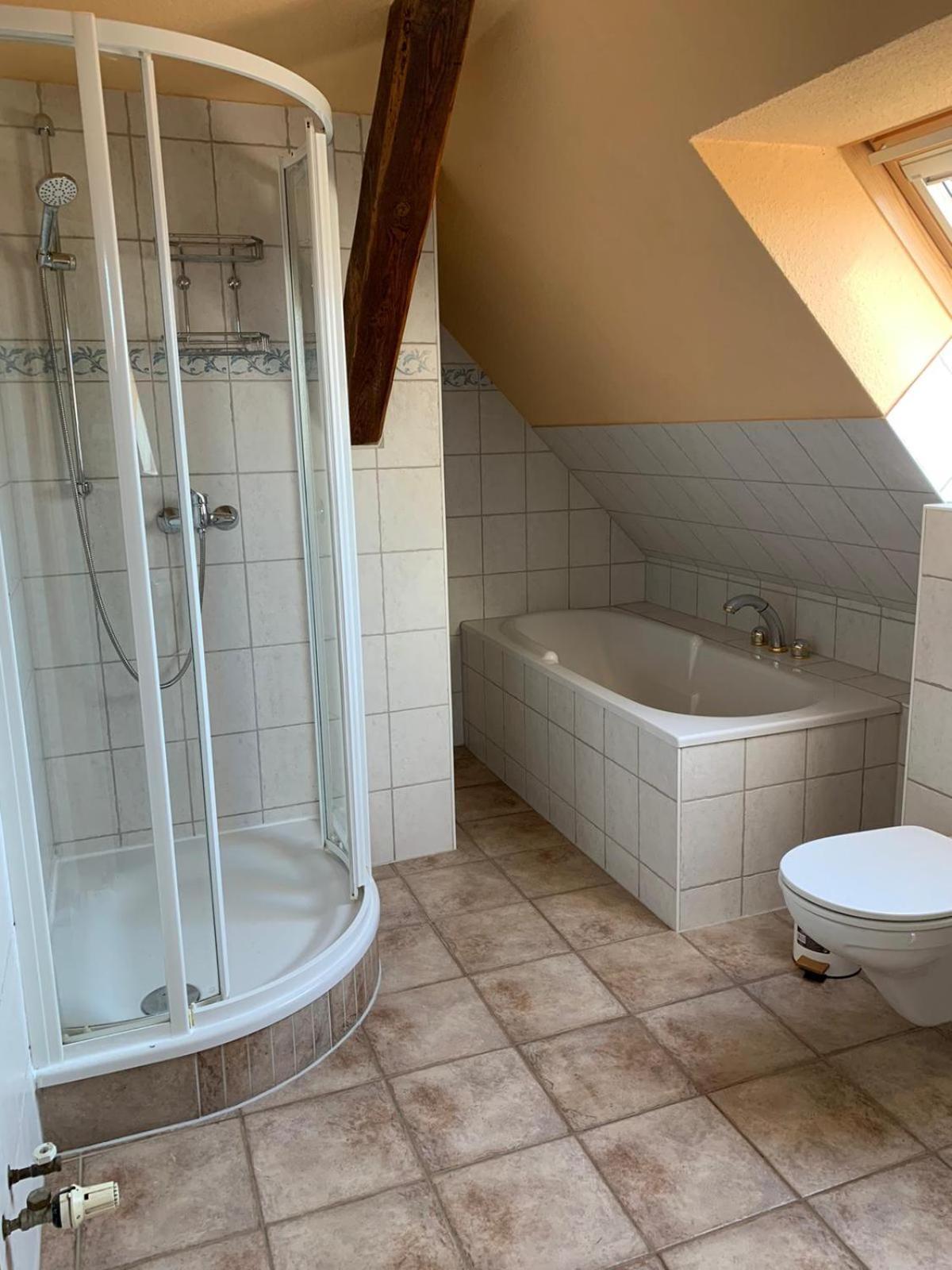 Apartment - Split Level - Photo 12