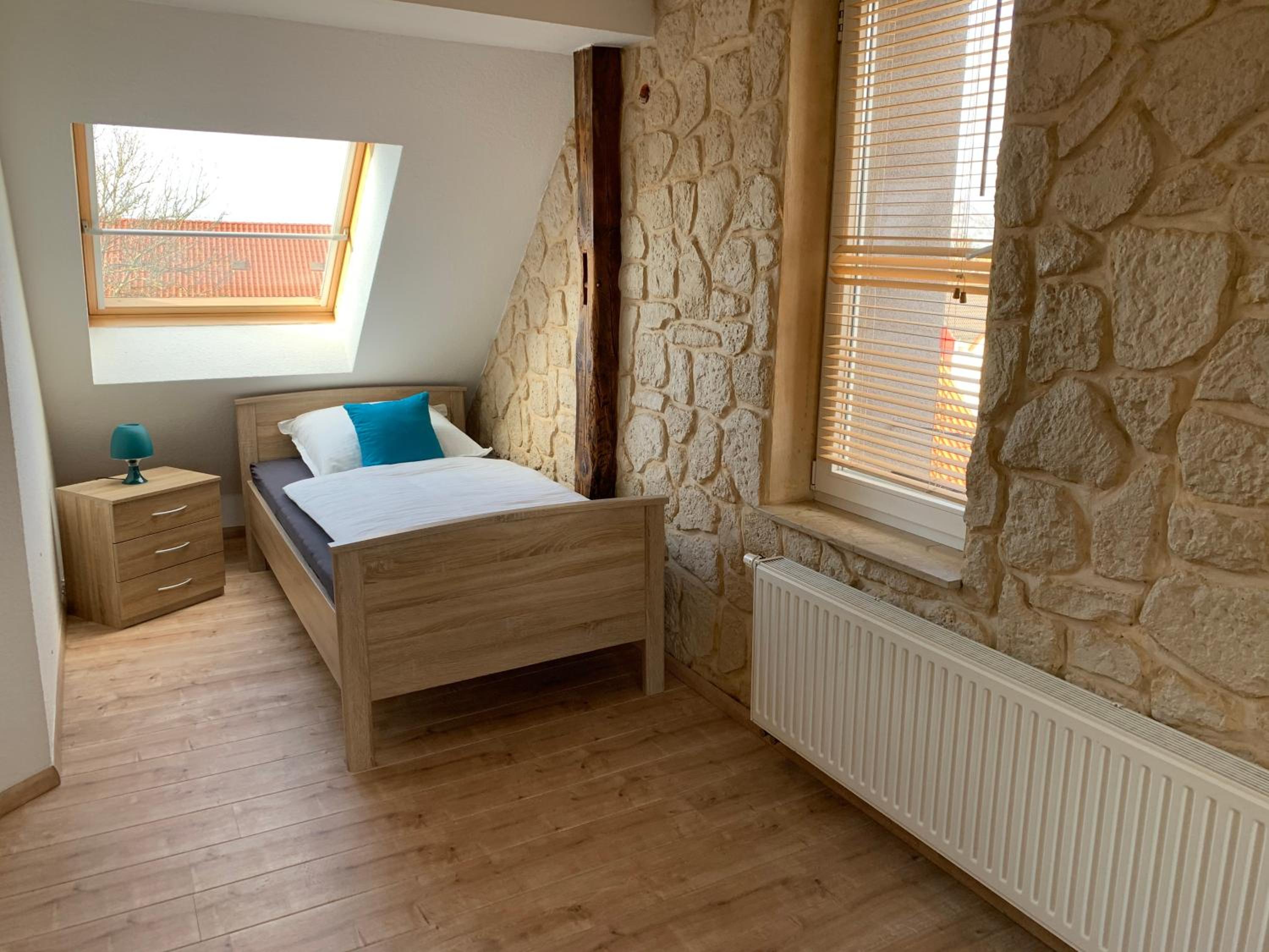 Apartment - Split Level - Photo 5