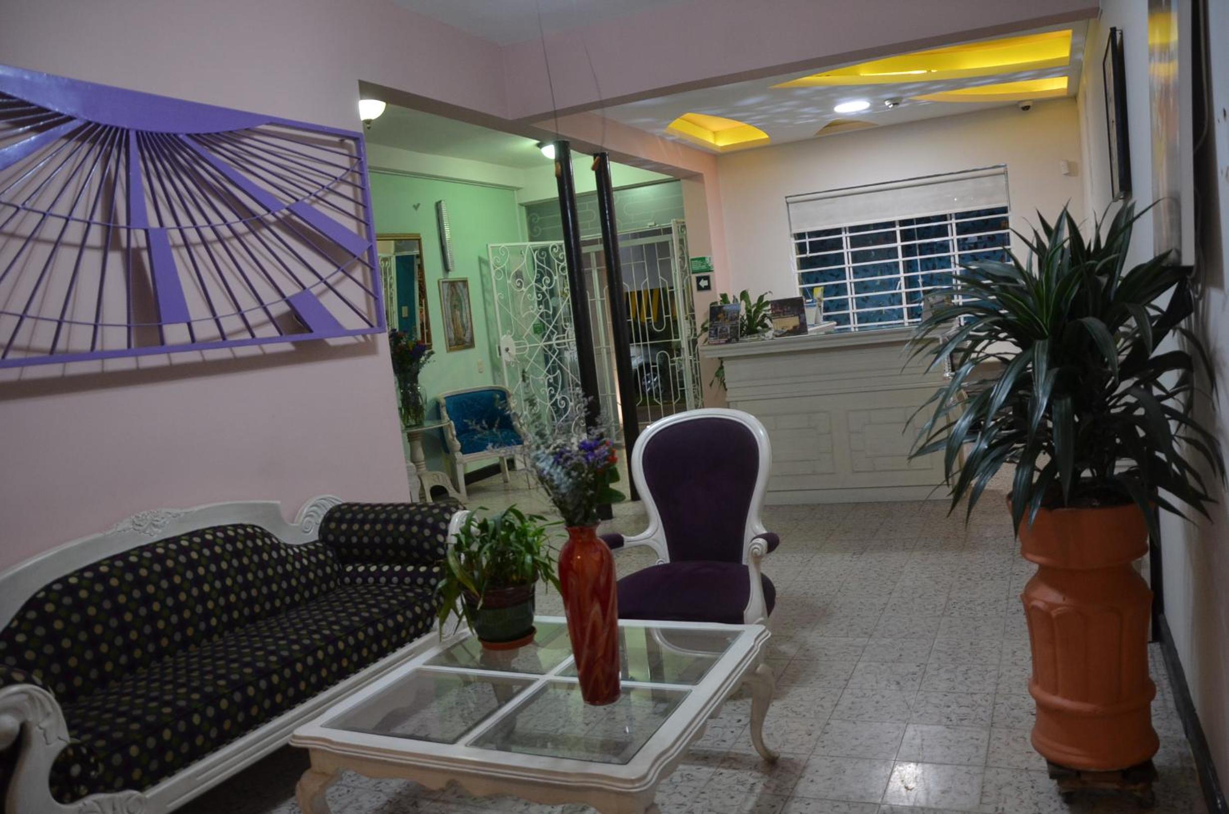 Basic Triple Room photo 1
