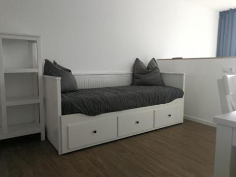 Apartment with Balcony photo 3