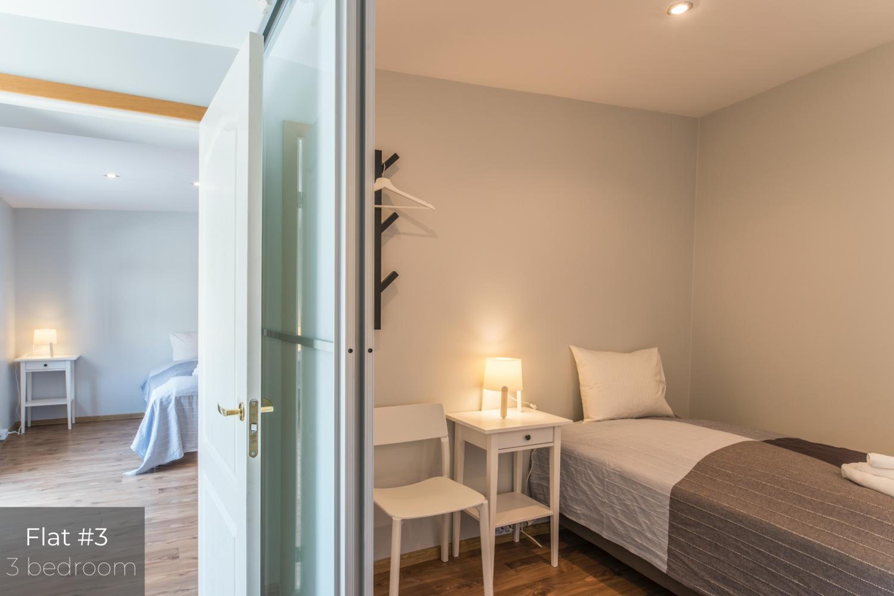 Three-Bedroom Apartment with Large Terrace Nr. 3 - Photo 5