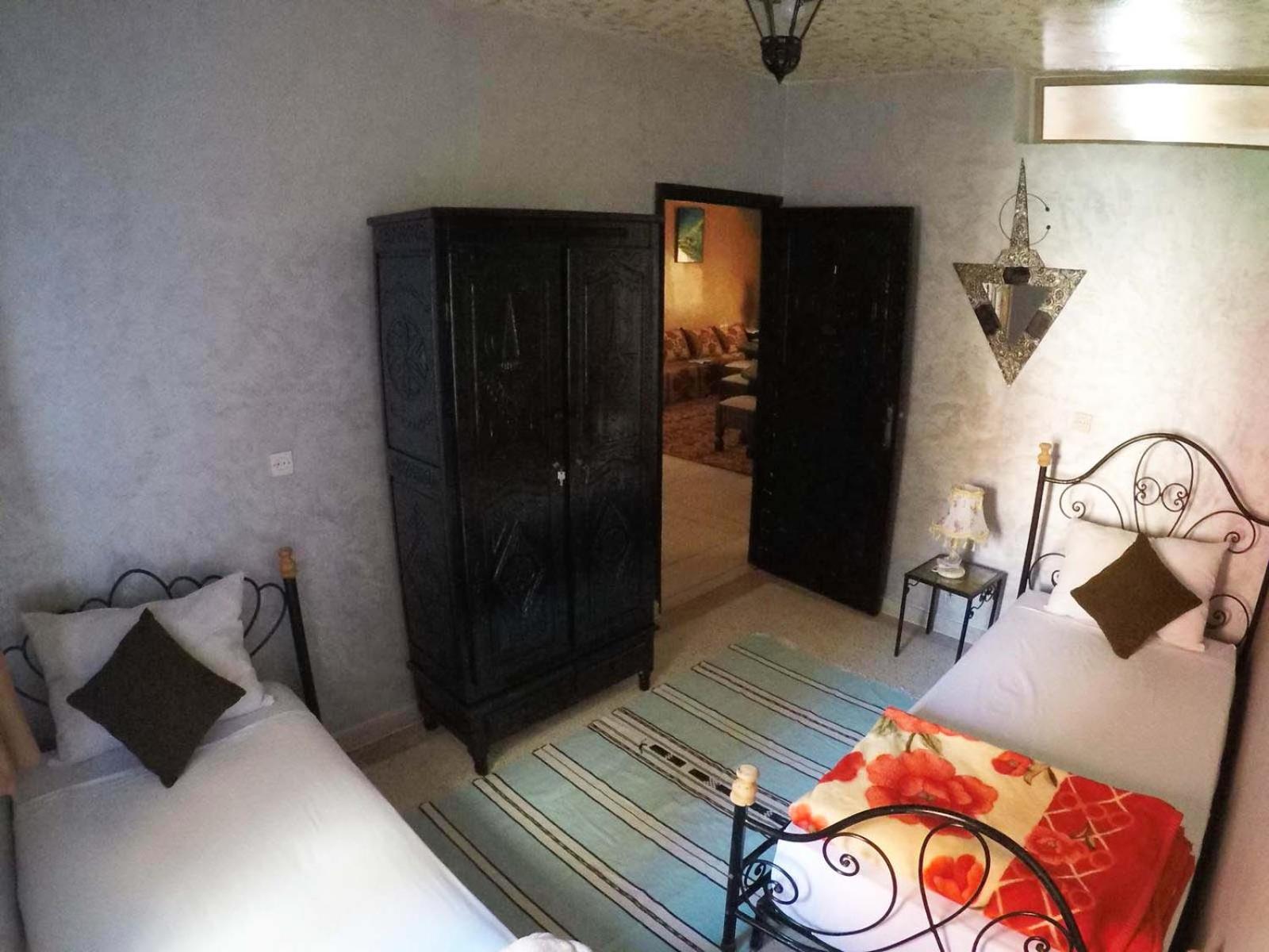 Standard Twin Room photo 2
