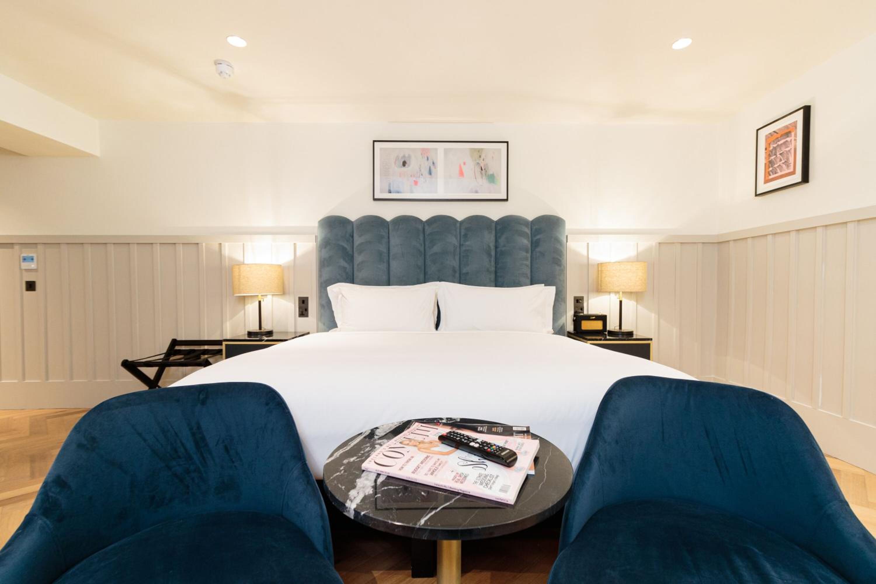 Deluxe King Room photo 3