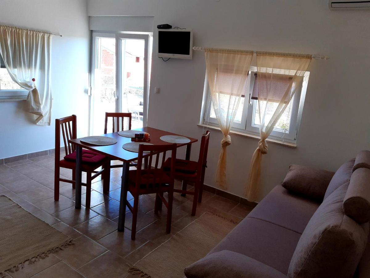 Apartment with Sea View photo 2