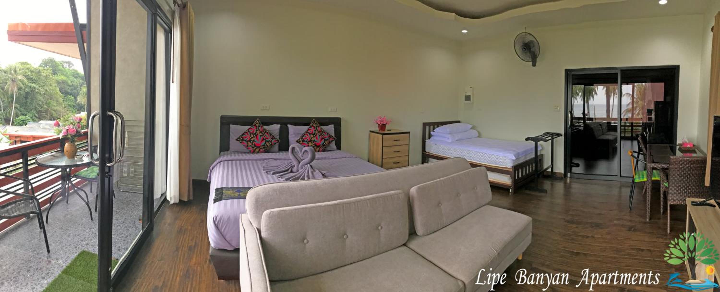 Family Room with Sea View - Photo 18