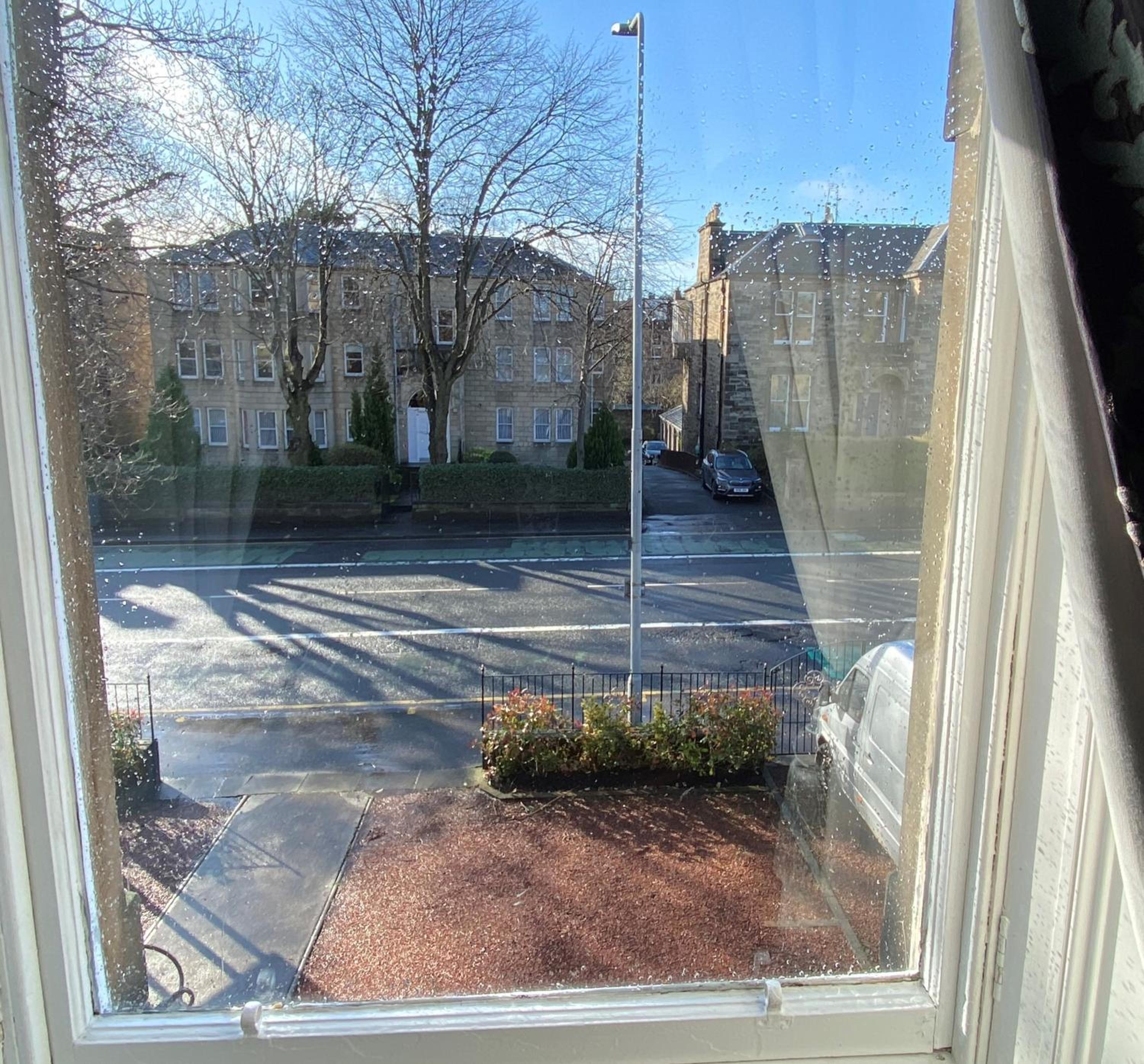 Deluxe Double Room - Photo 9