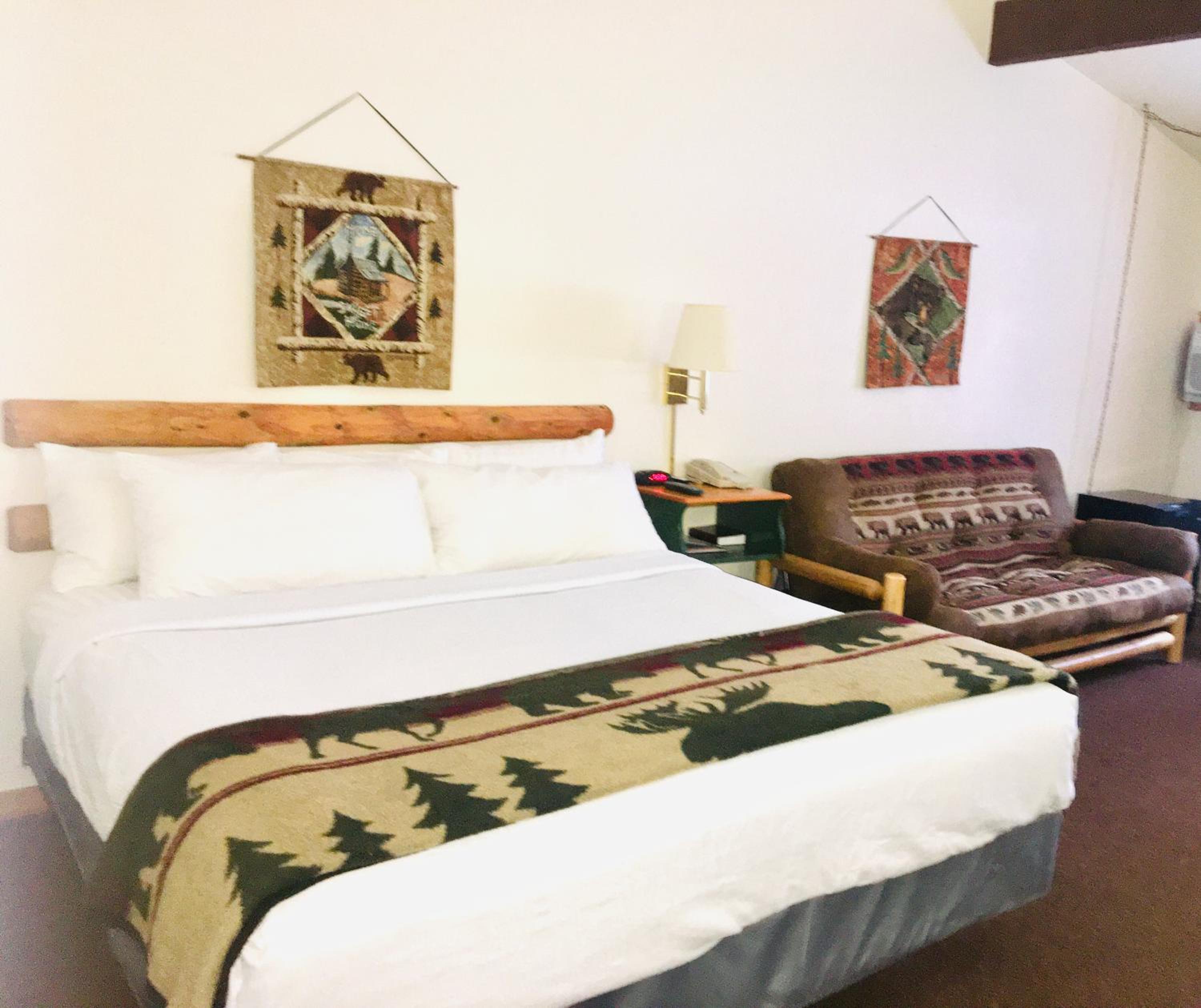Deluxe King Room photo 2