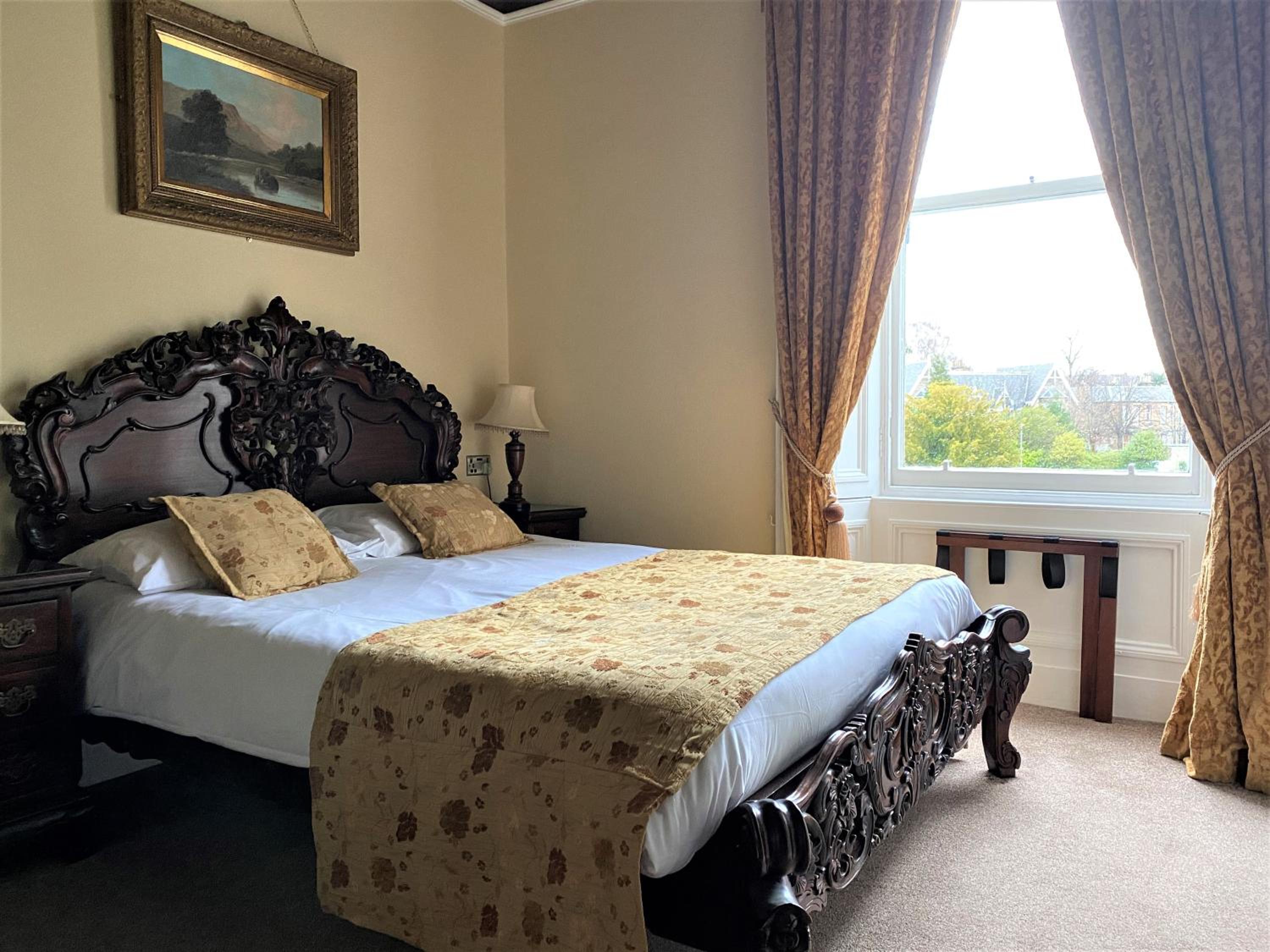 Deluxe Double Room with Shower - Photo 1