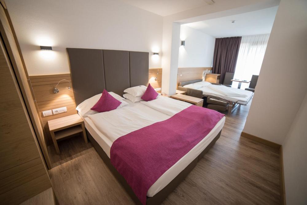 Family Junior Suite - Photo 8