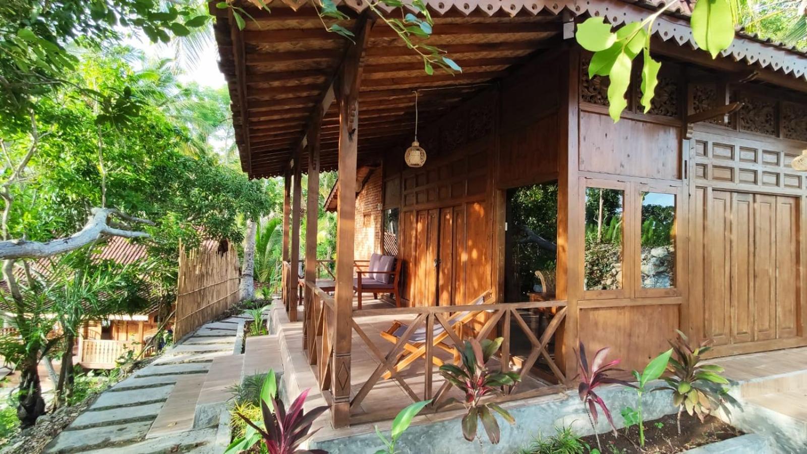 Deluxe Bungalow with Garden View - Photo 19