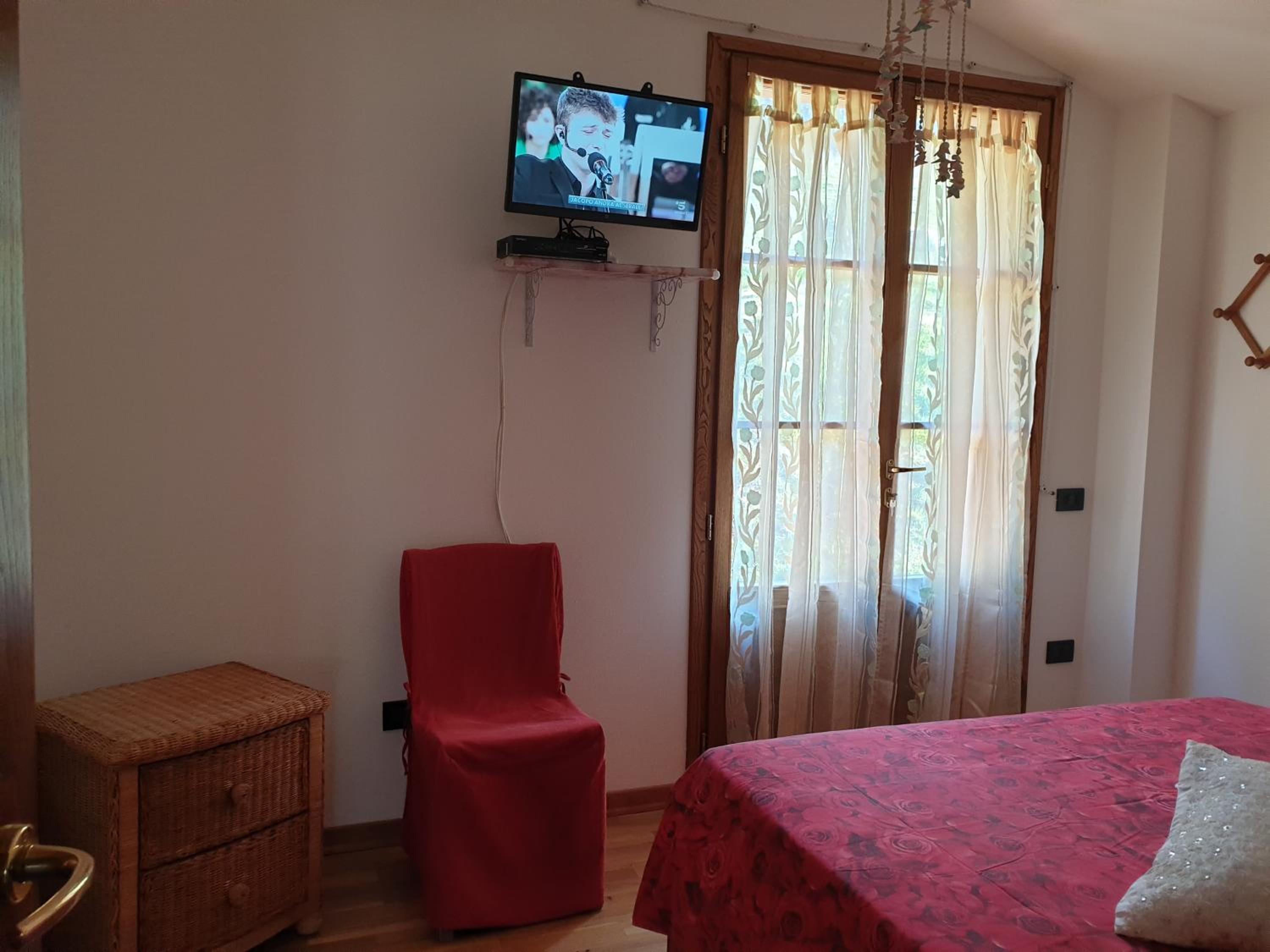 Quadruple Room with Mountain View - Photo 1