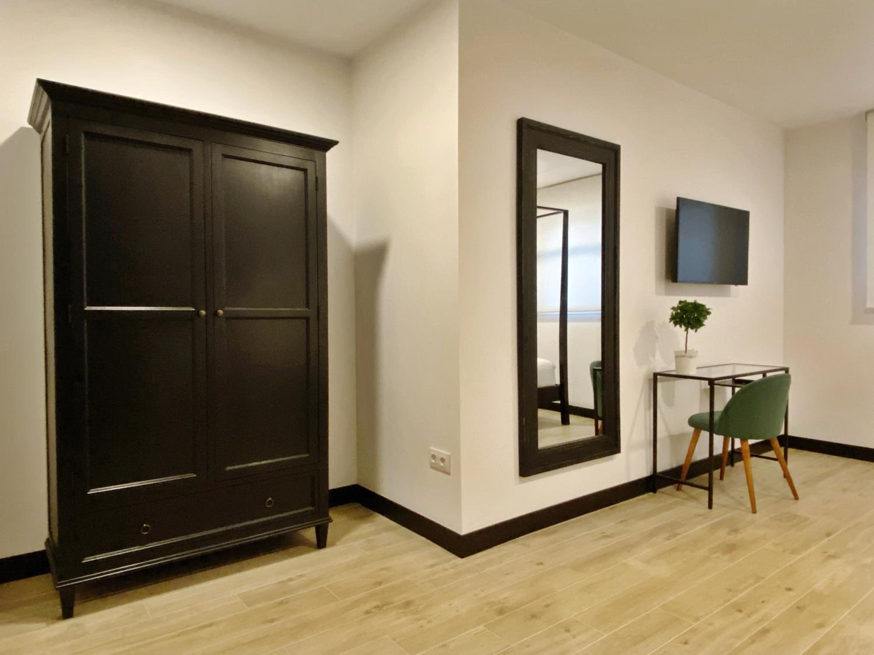 Deluxe Double Room - Photo 3