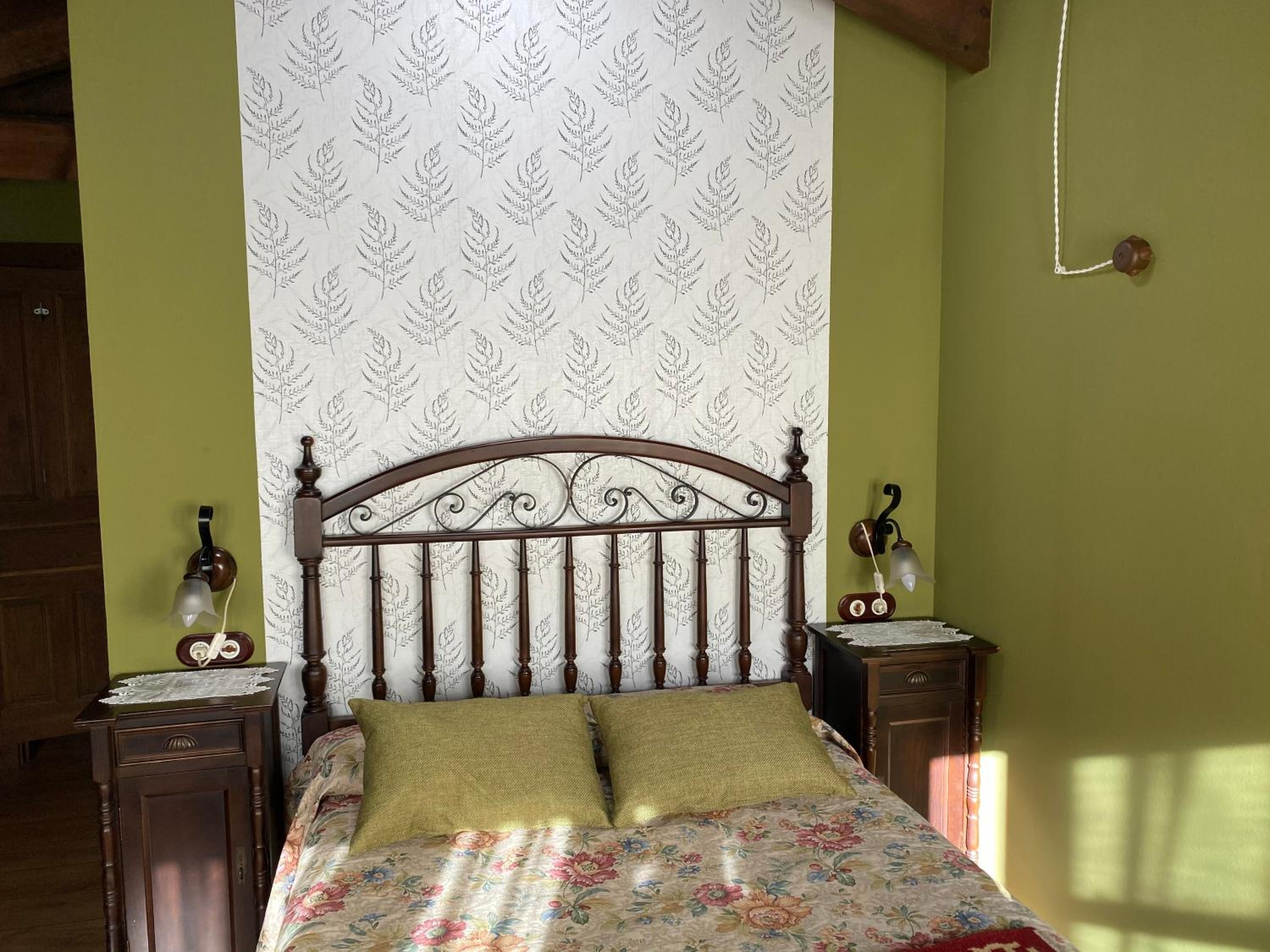 Double or Twin Room - Photo 20