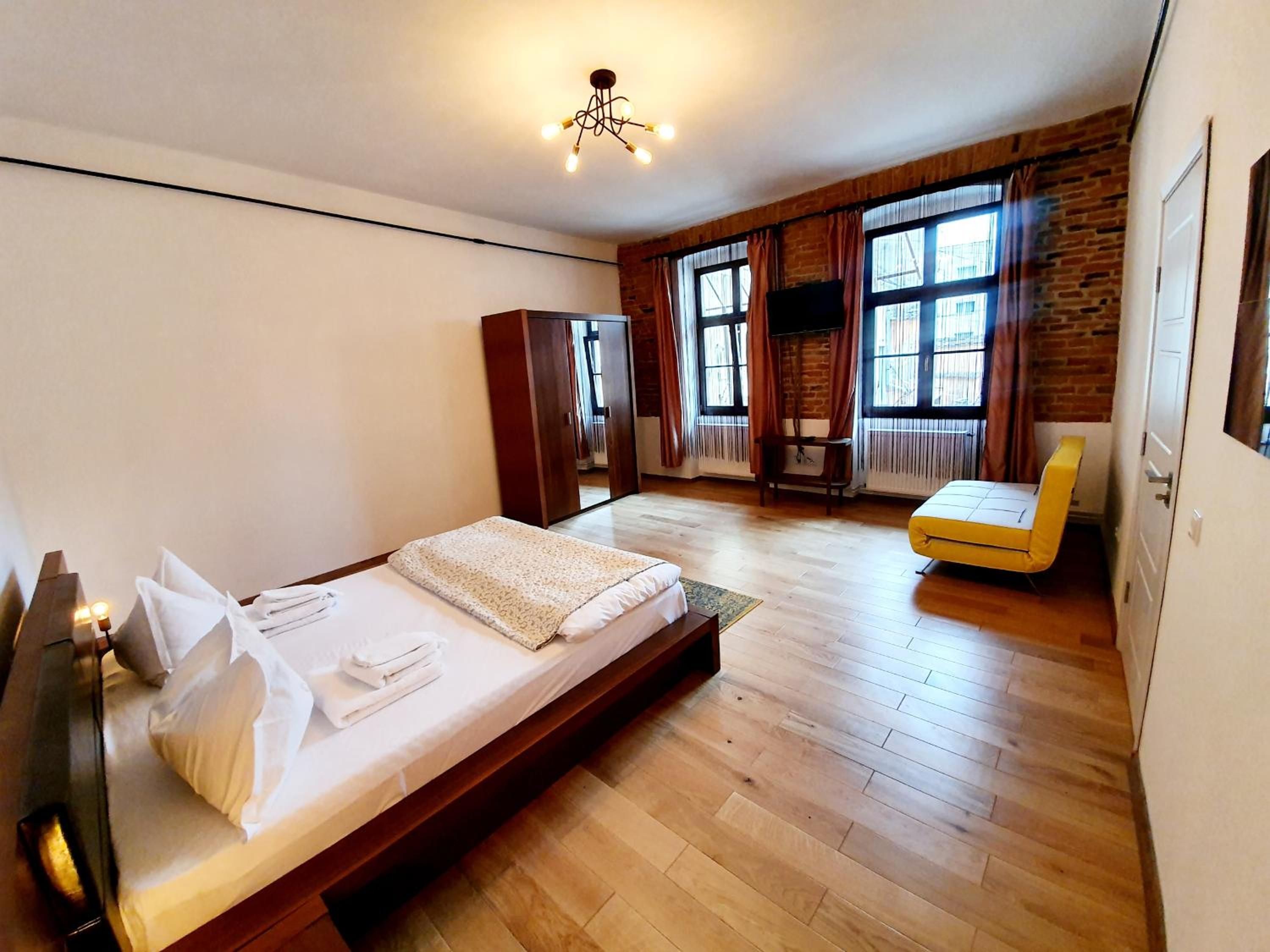 Deluxe Apartment - Photo 9