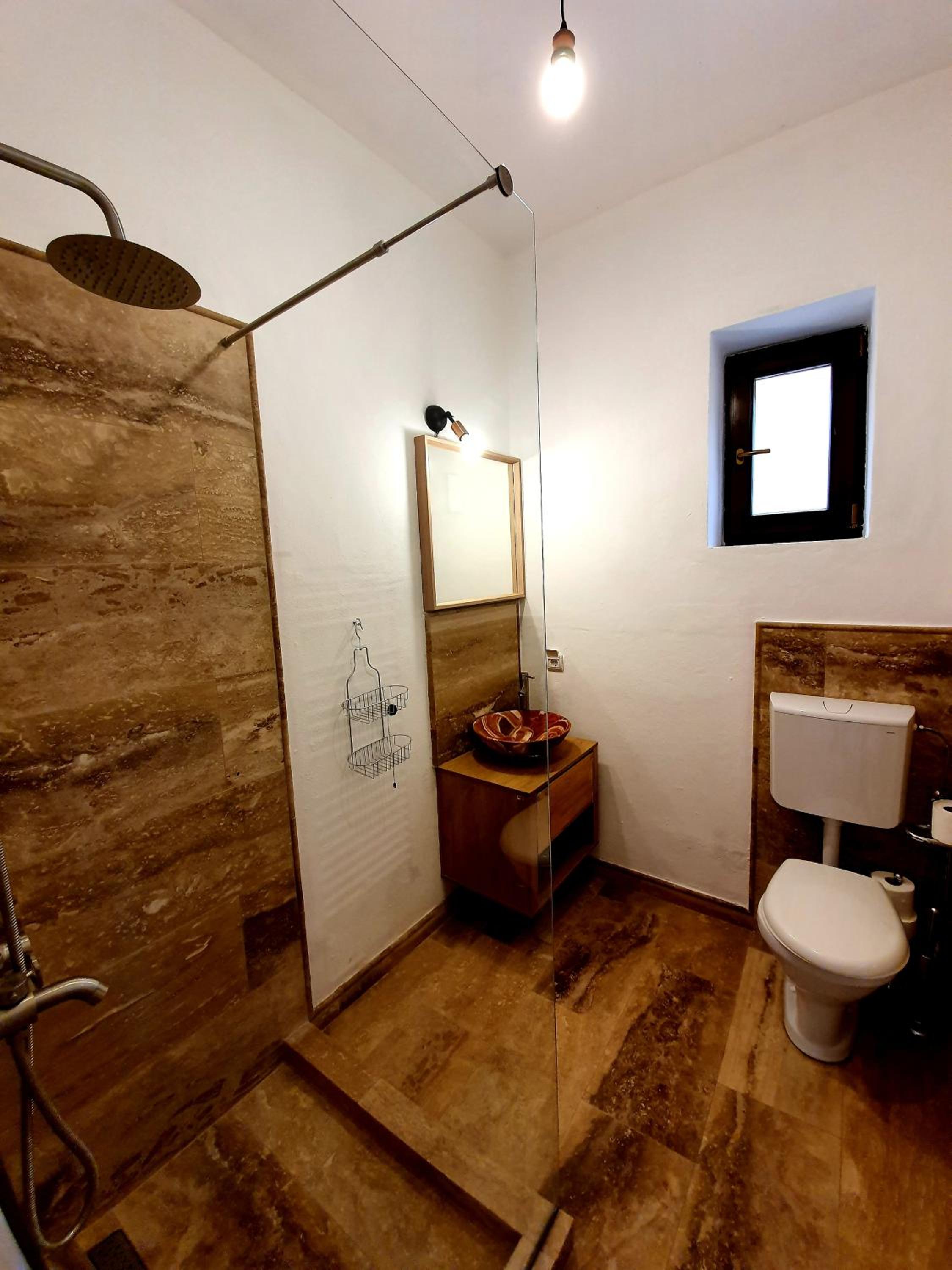 Deluxe Apartment - Photo 13