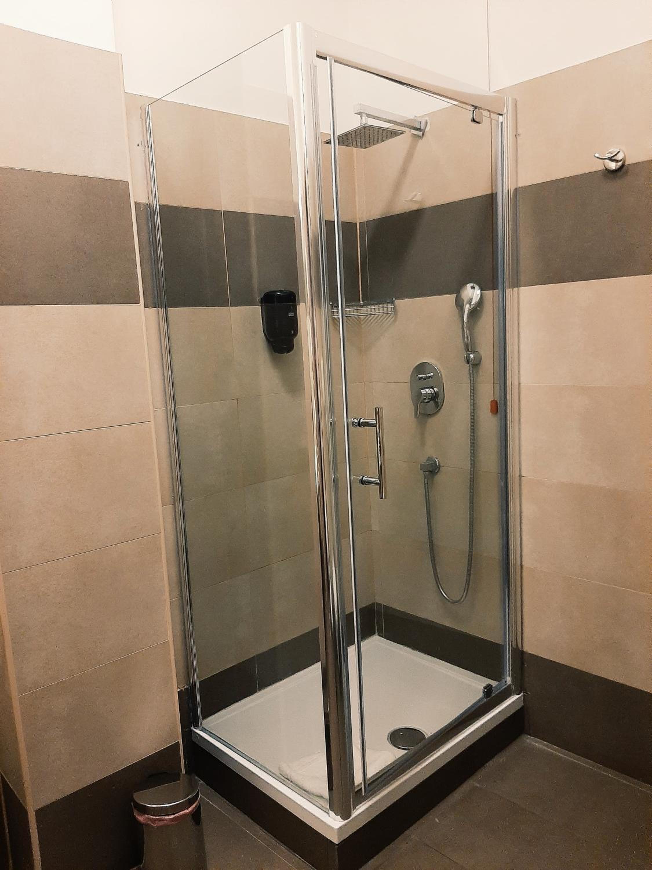 Standard Triple Room with Outdoor Pool Access photo 3
