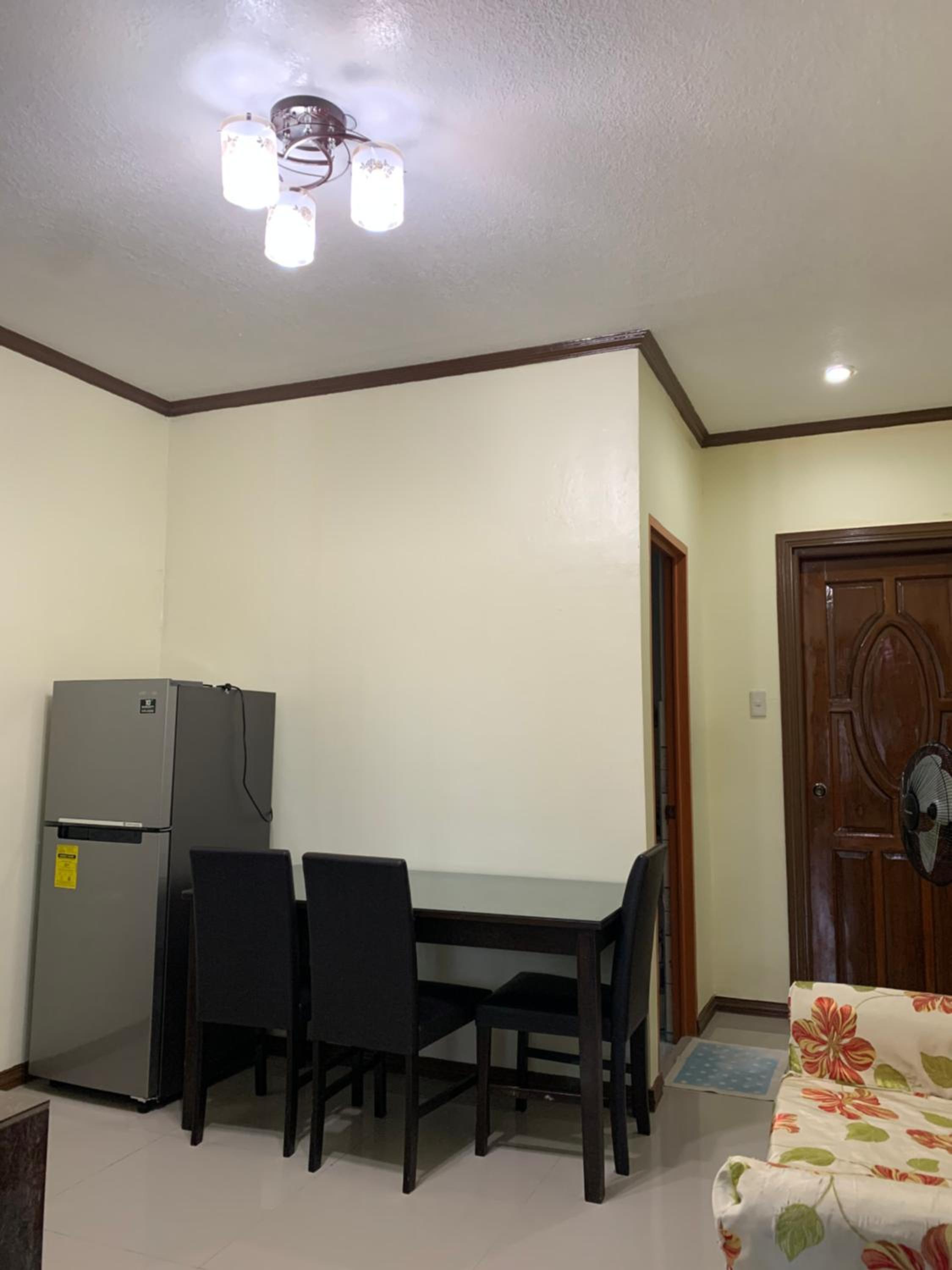 Deluxe Queen Suite - Photo 9