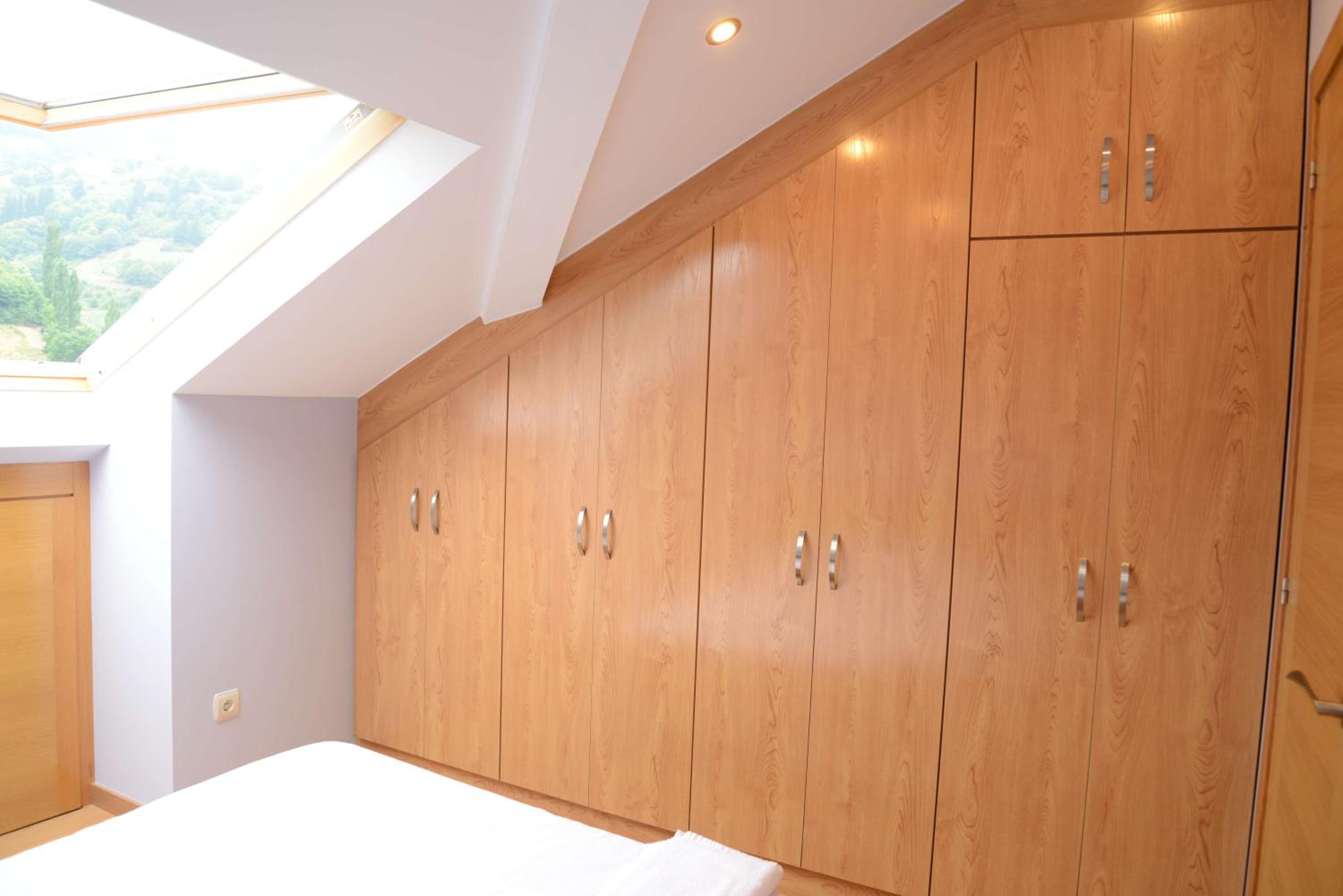 Apartment with Terrace - Photo 14