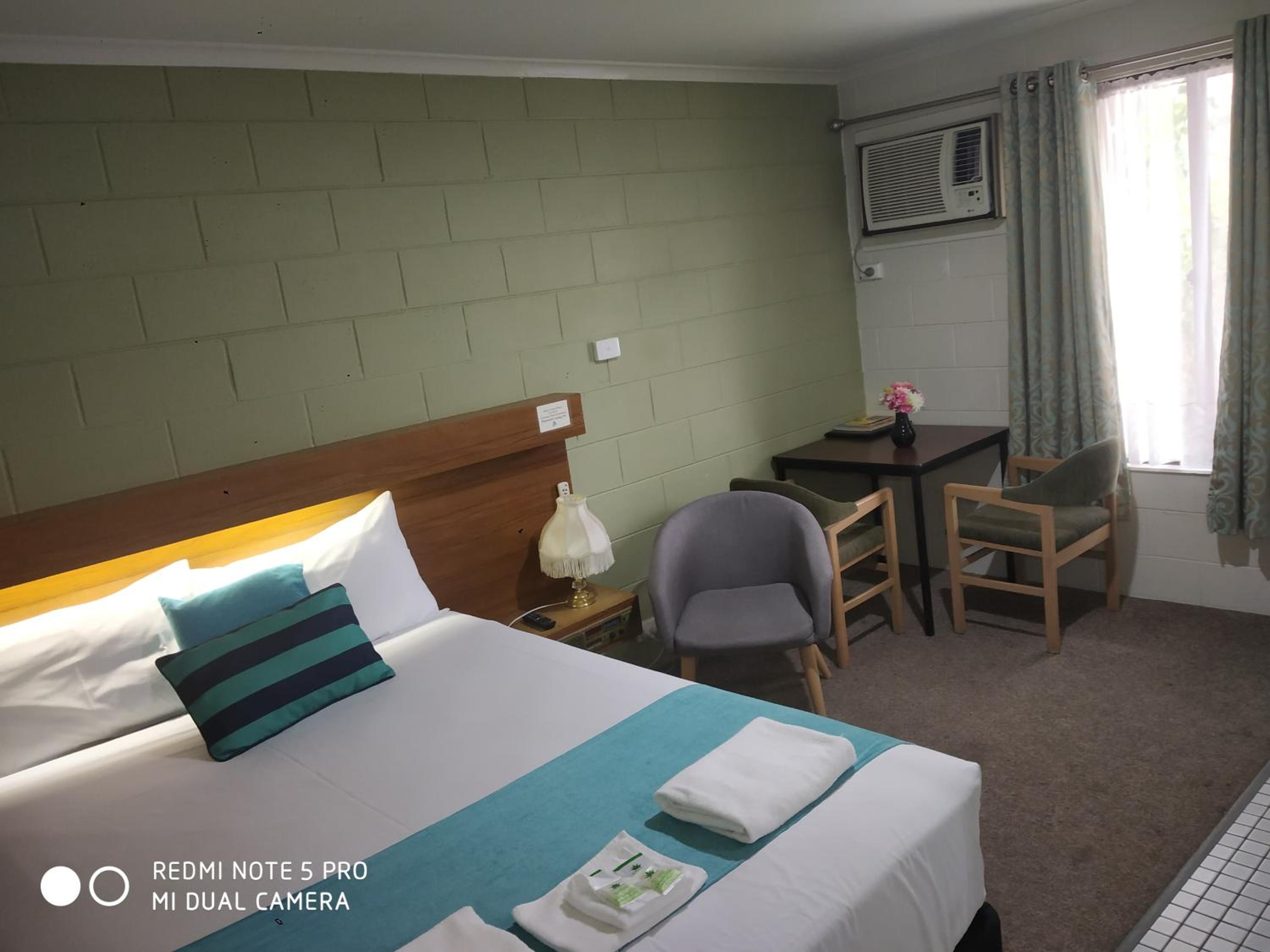 Deluxe Queen Room photo 2
