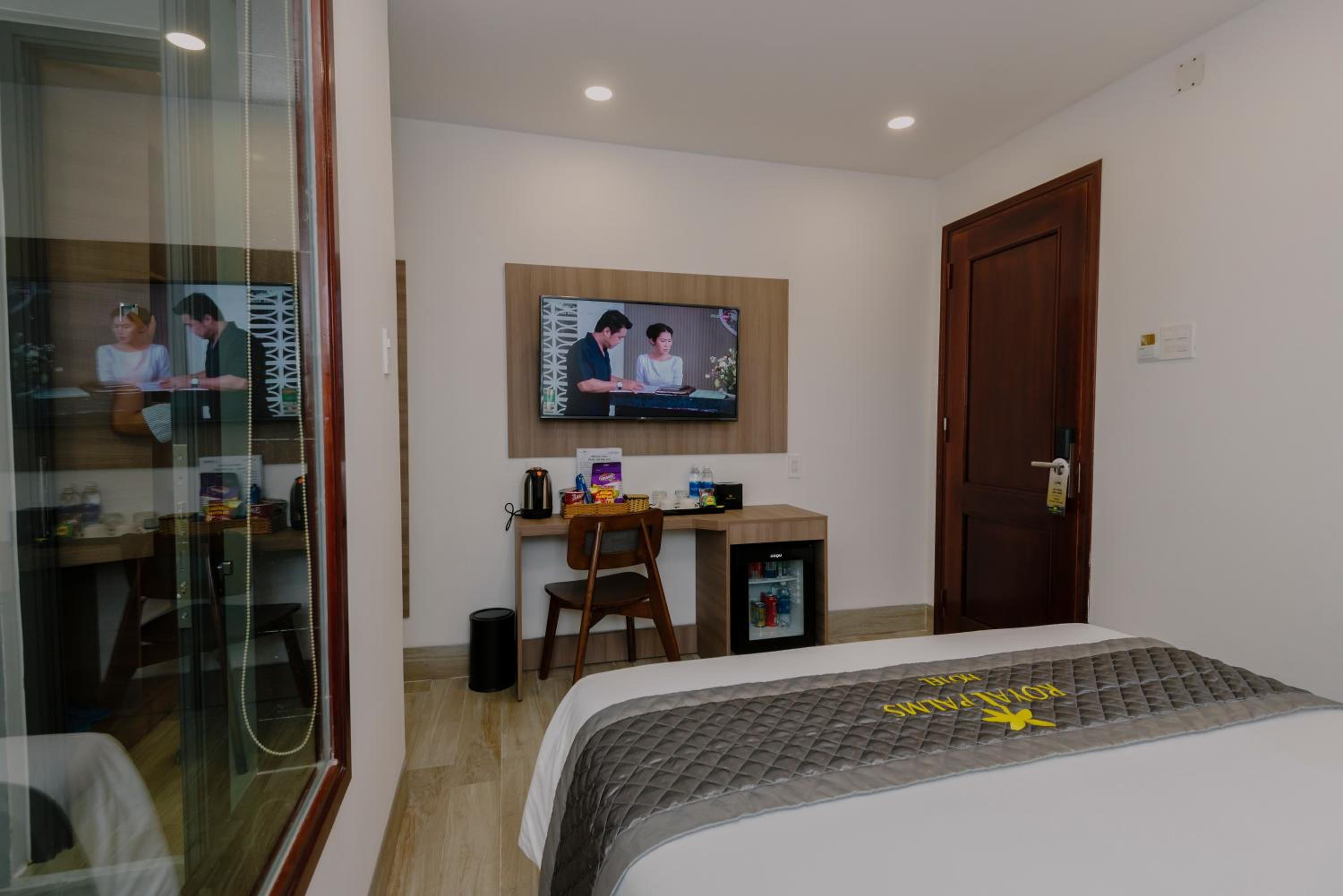 Deluxe Queen Room