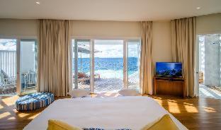 Quarto #119460220