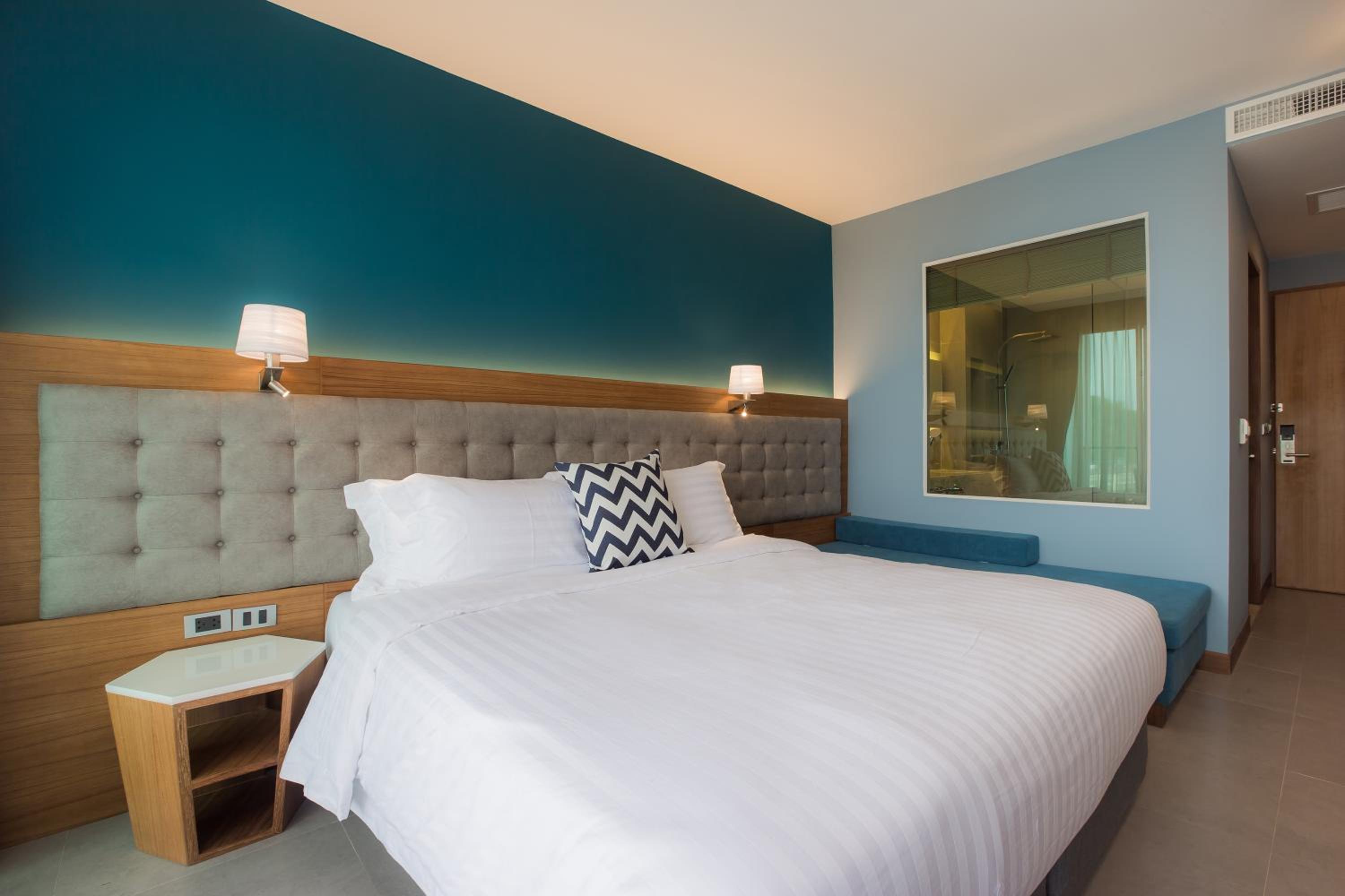 Deluxe Double Room with Pool View - Photo 1