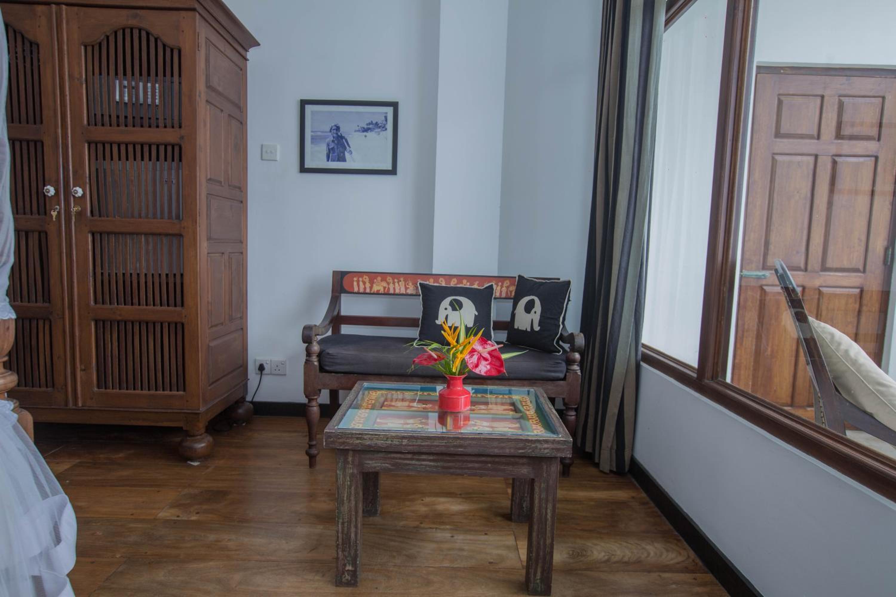 Deluxe Double Room with Sea View and Balcony