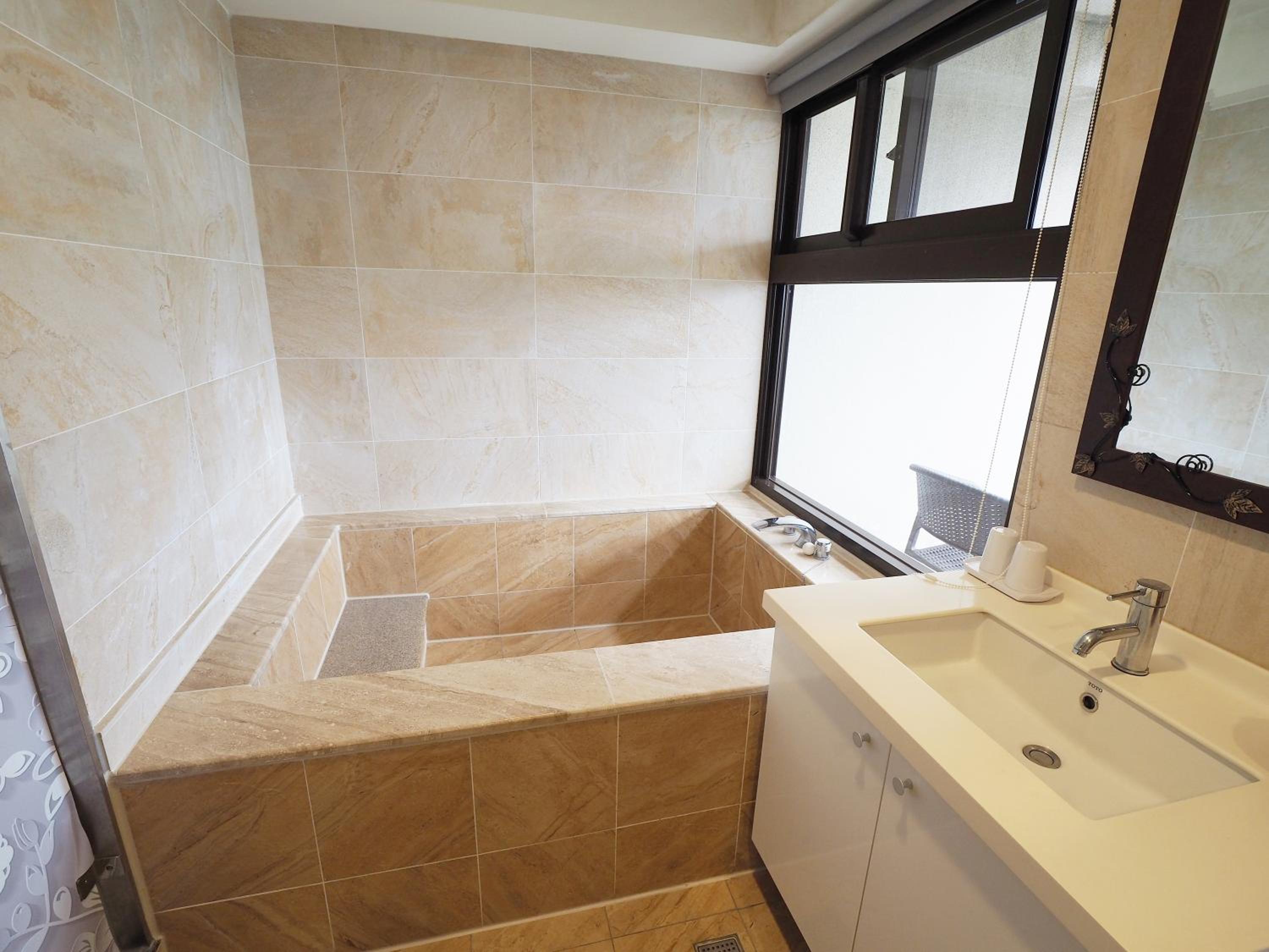 Double Room with Sea View - Photo 12