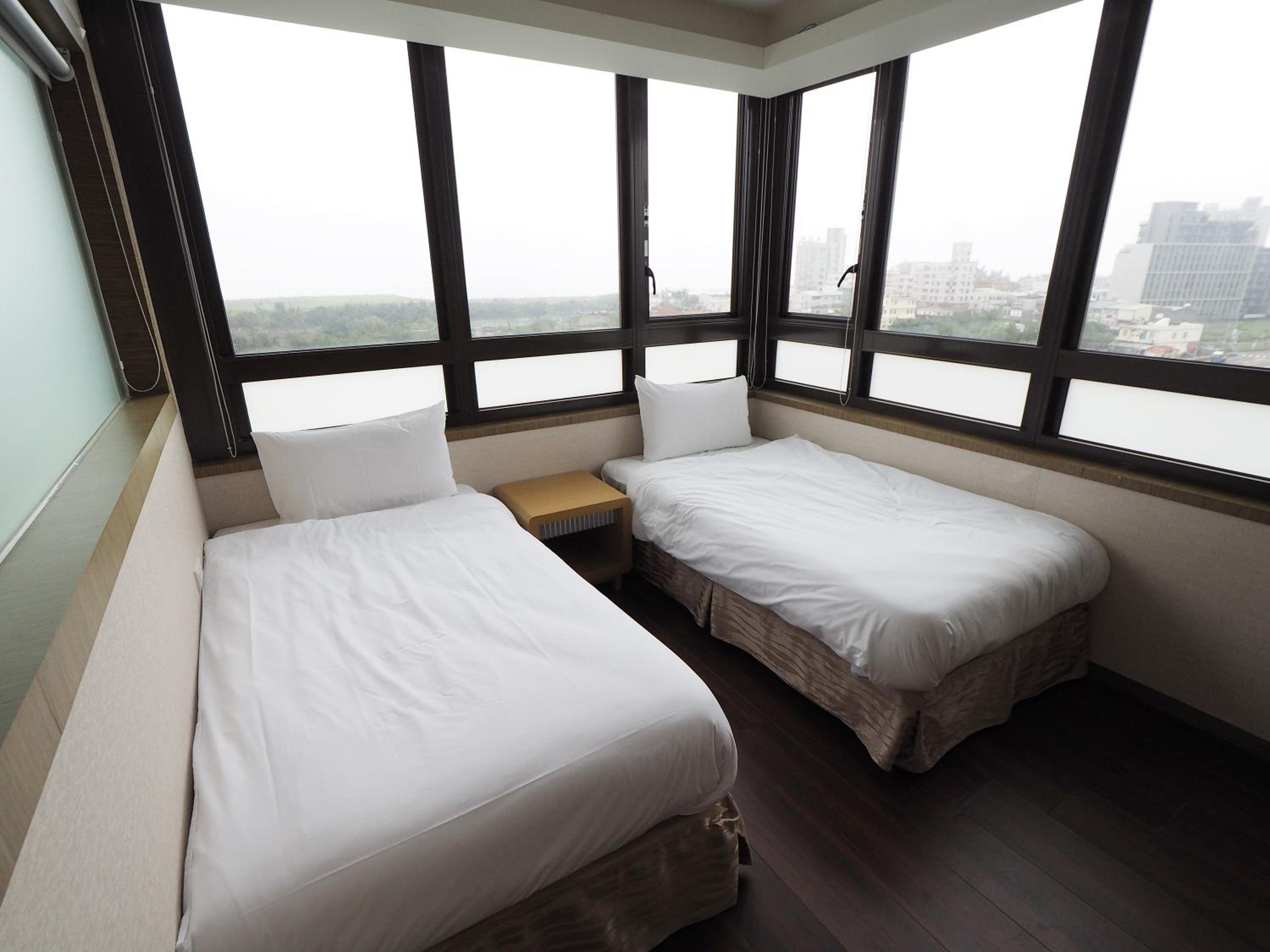 Deluxe Quadruple Room - Photo 10