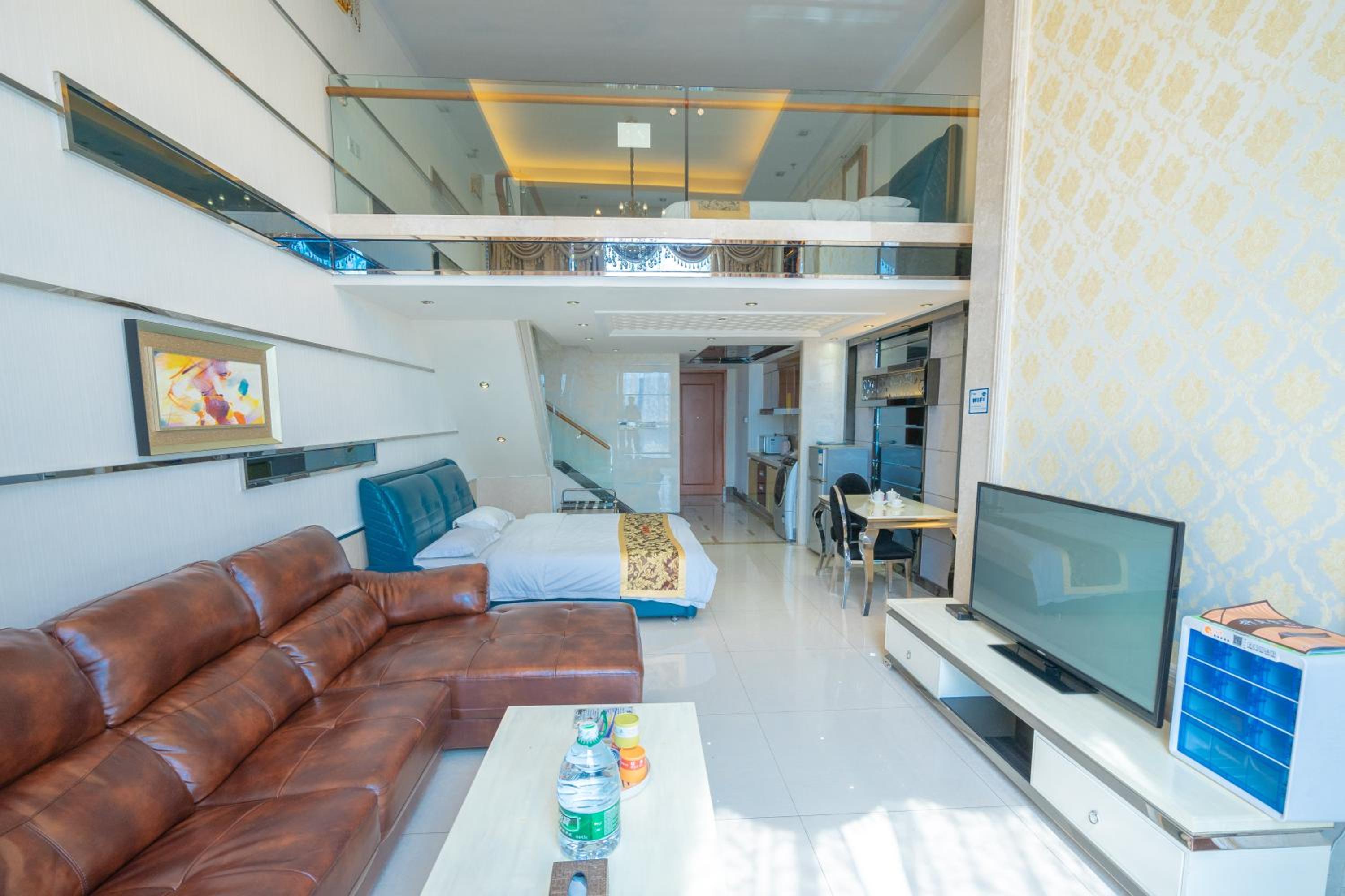 Excecutive Duplex Triple Suite photo 1