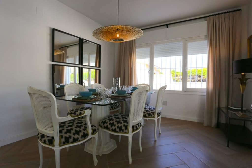 Villa photo 2