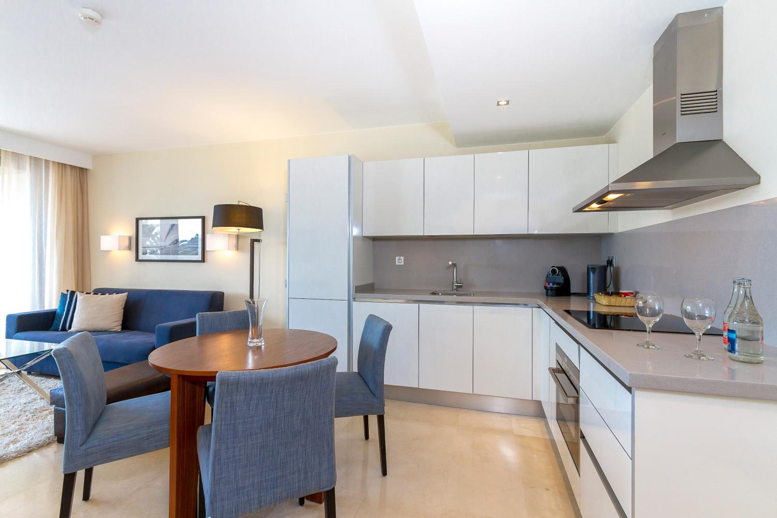 Junior Suite with Garden View