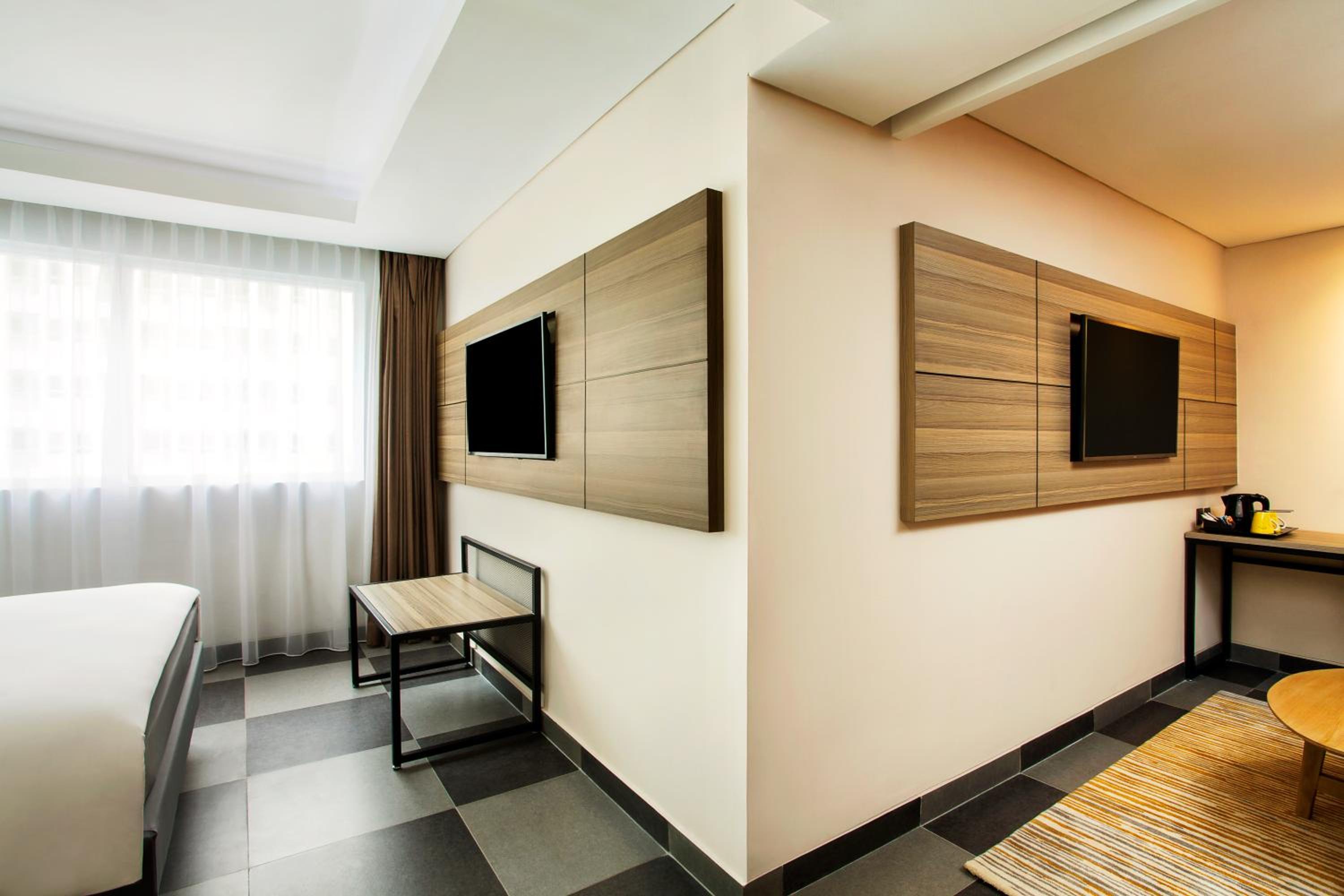 Family Room with 20% Spa Discount - Photo 3