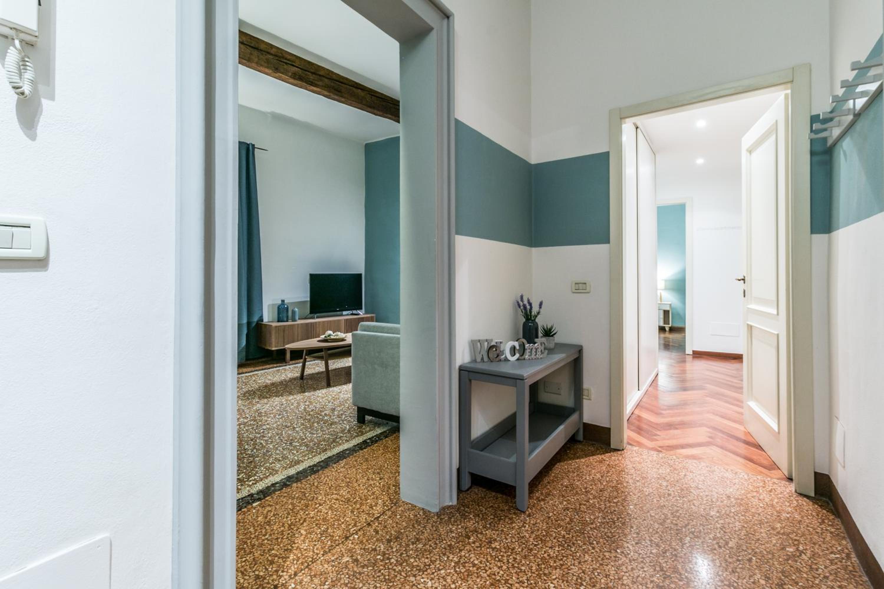 Two-Bedroom Apartment - Photo 25