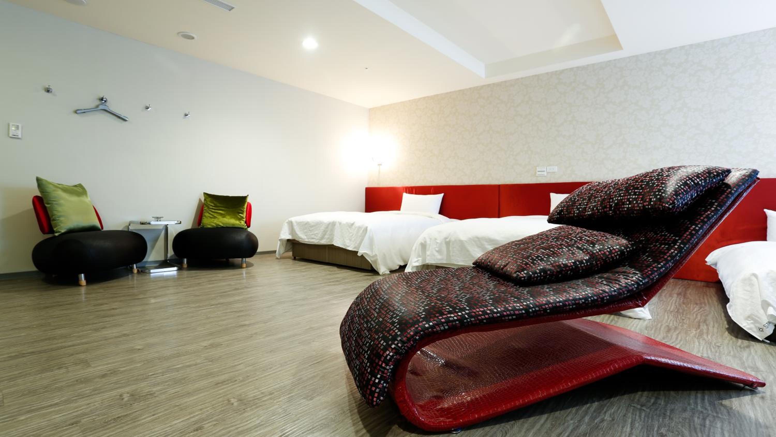 Deluxe Family Room