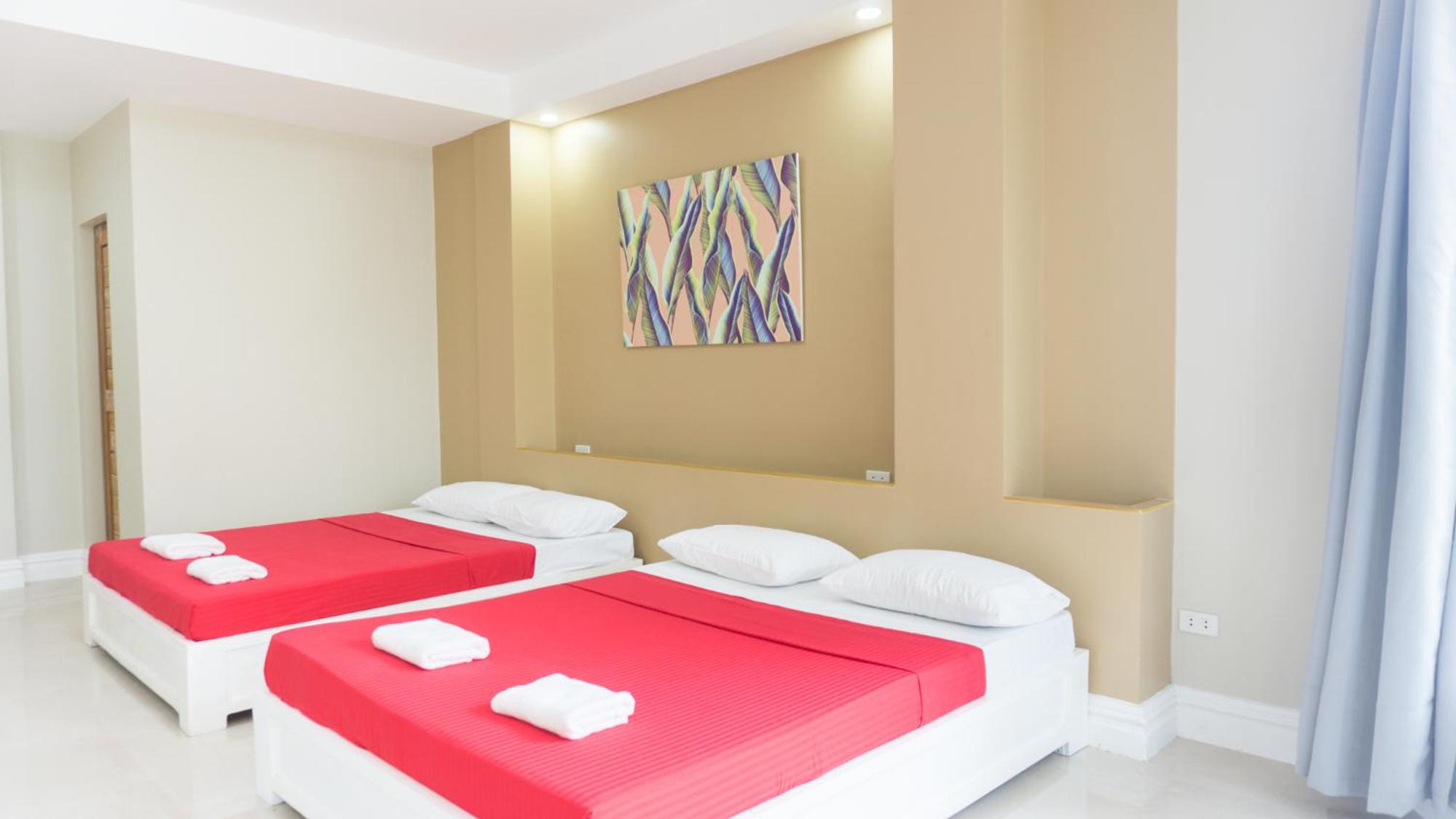 Superior Quadruple Room - Photo 2